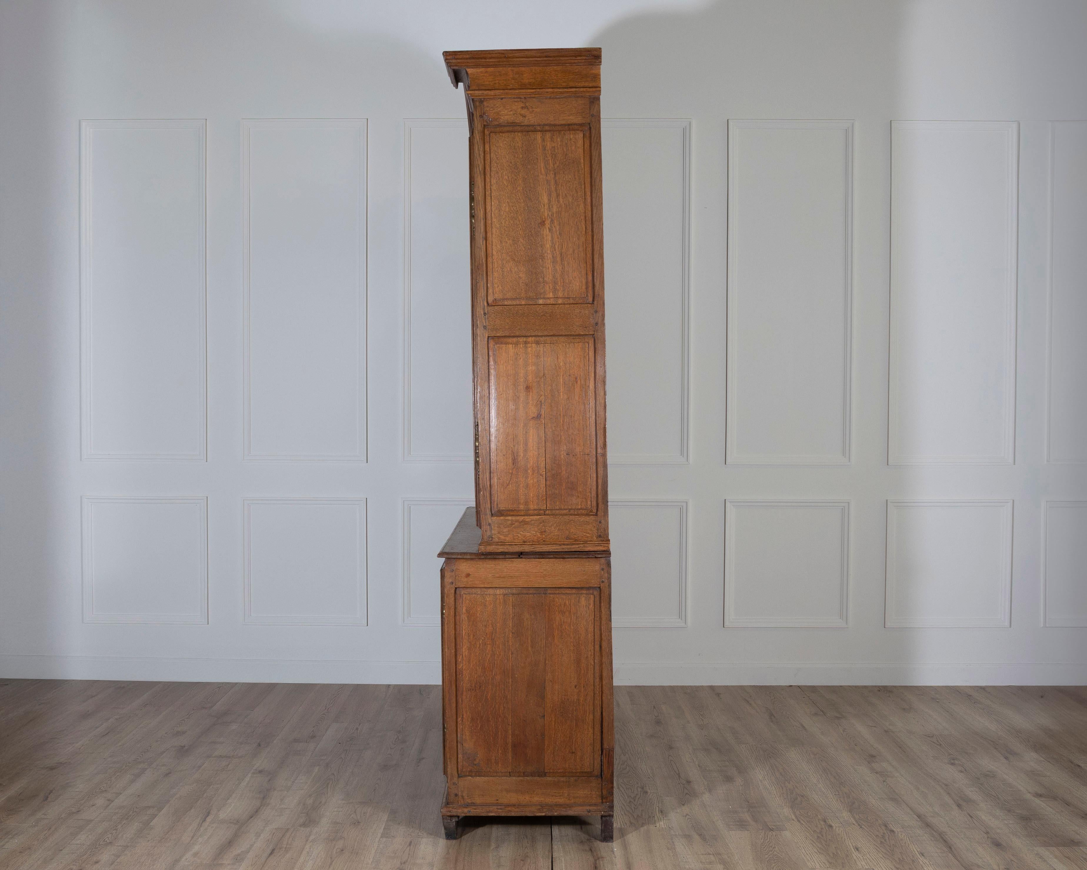 18th Century French Blond Oak Buffet Deux Corps with Molded Panels For Sale 4