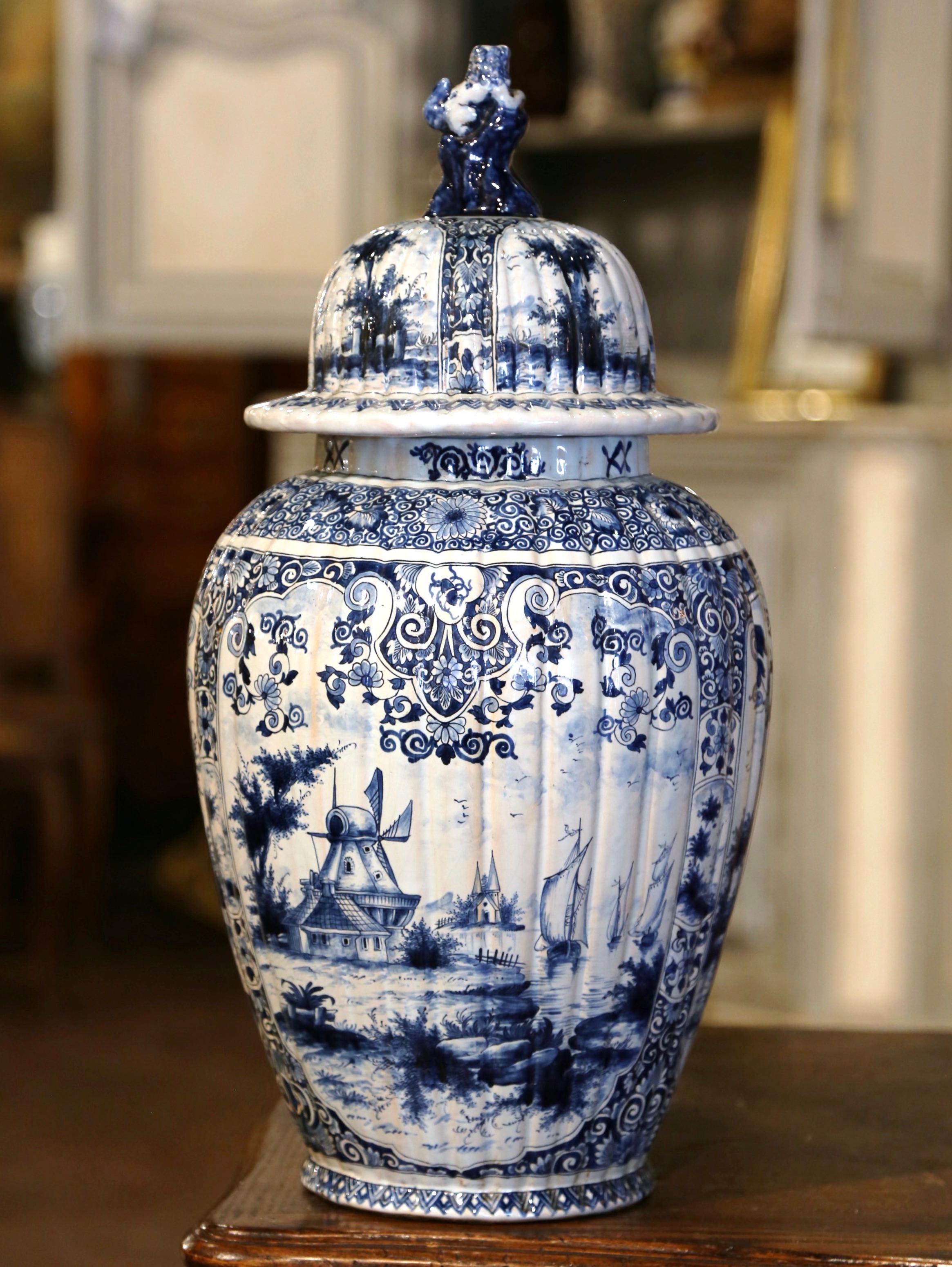  18th Century French Blue and White Hand Painted Faience Delft Potiche with Lid In Excellent Condition In Dallas, TX