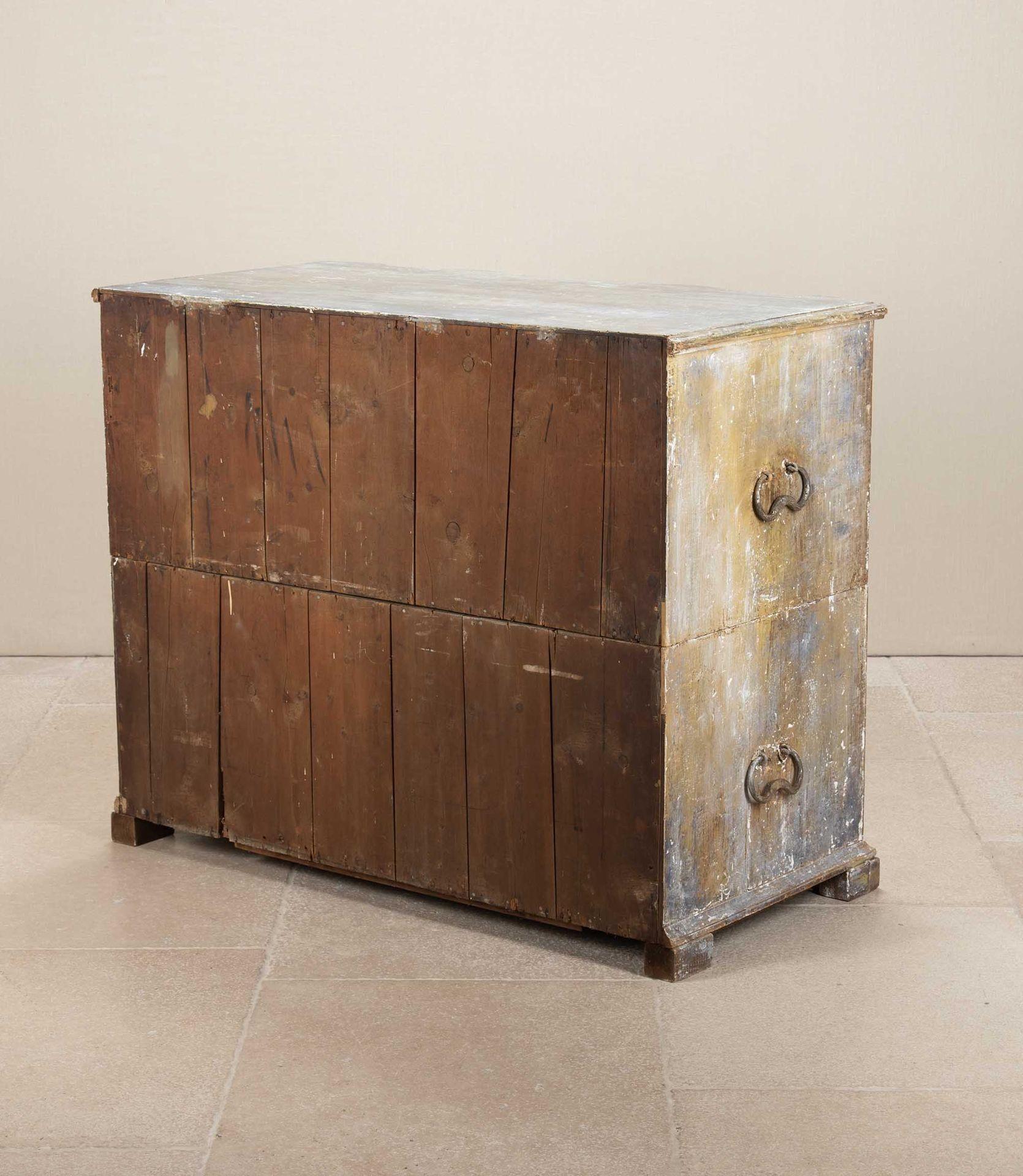 Commodo francese dipinto di blu del XVIII secolo In condizioni buone in vendita a Gloucestershire, GB