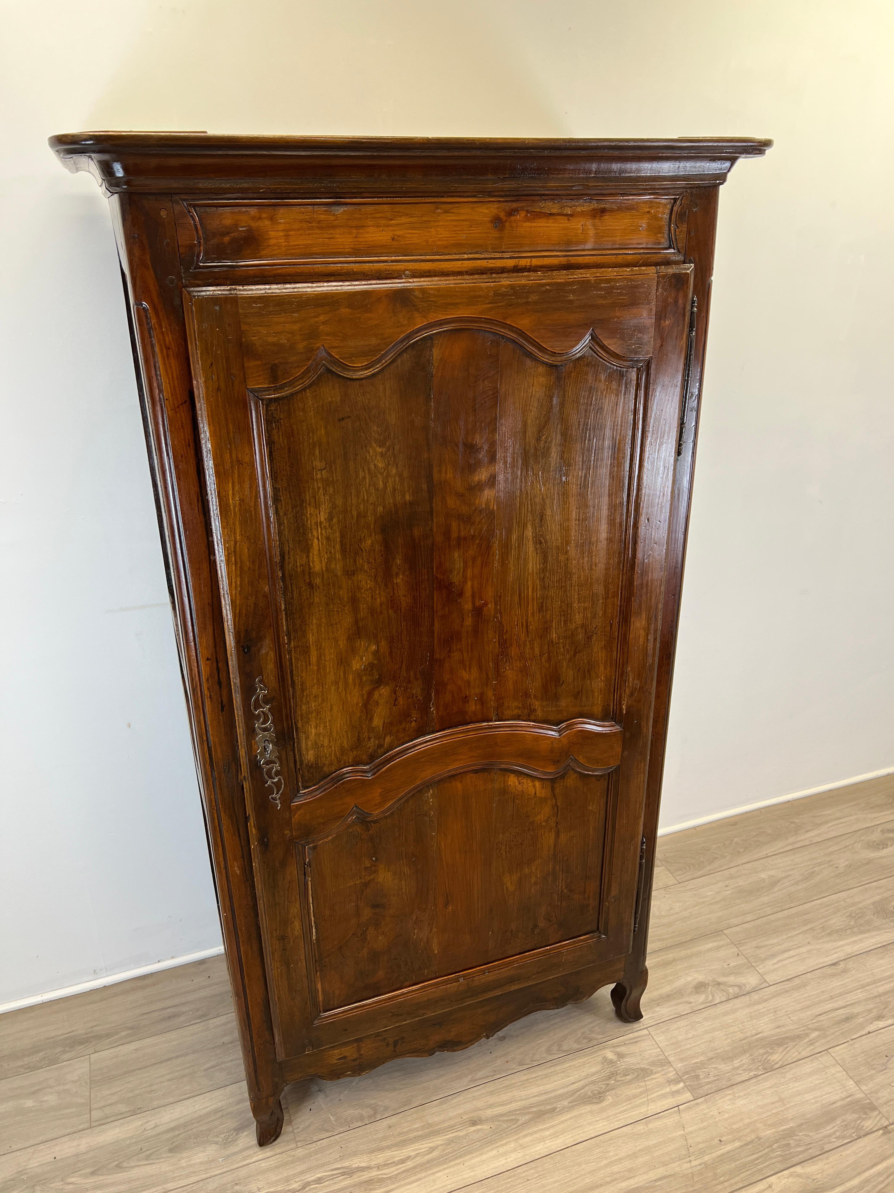 18th Century French Bonnetiere Armoire Cabinet 12