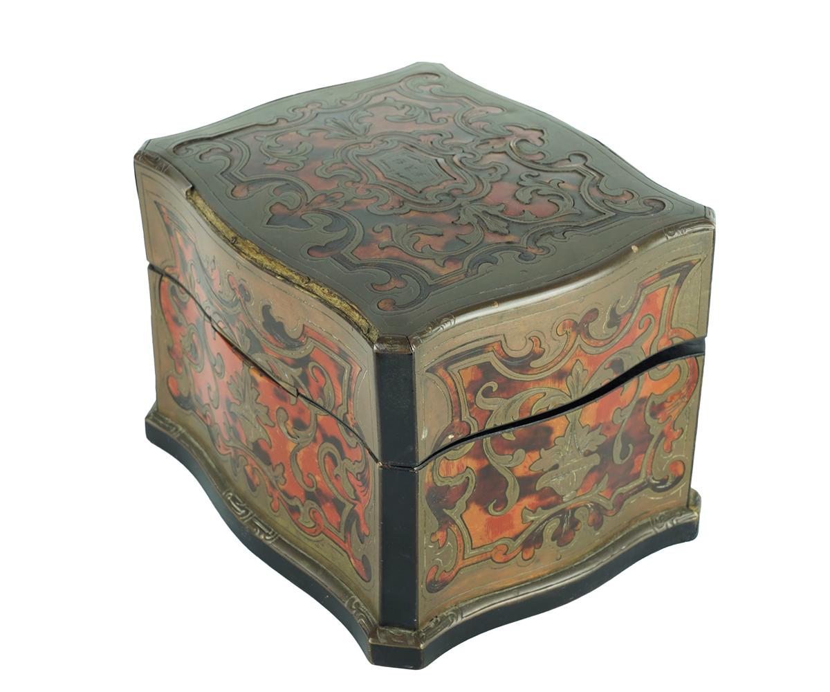 Brass 18th Century French Boulle Vanity Box with Four Perfume Bottles For Sale