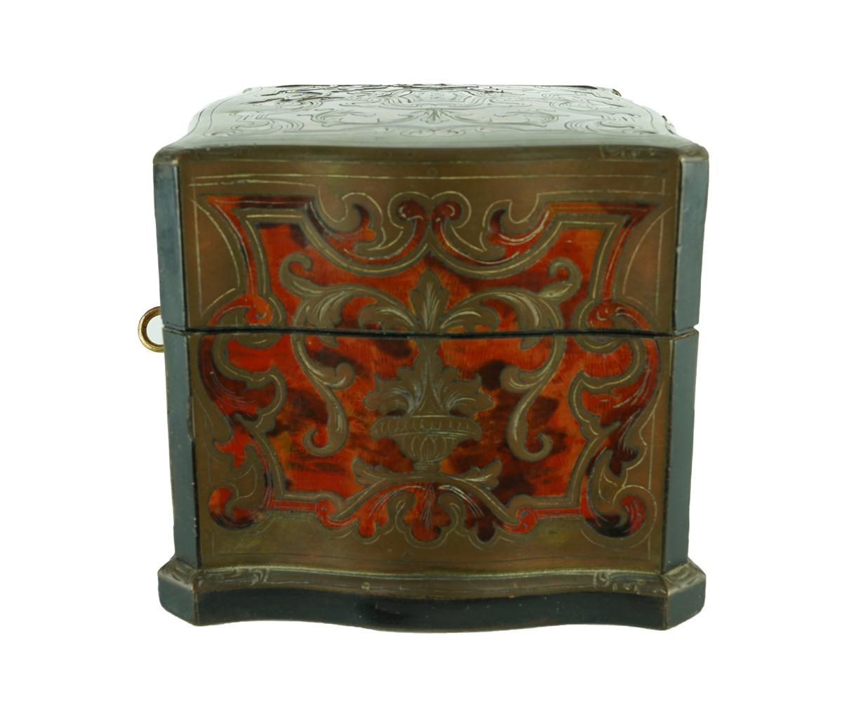 18th Century French Boulle Vanity Box with Four Perfume Bottles For Sale 1