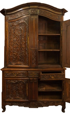 18th Century French Buffet à Deux Corps