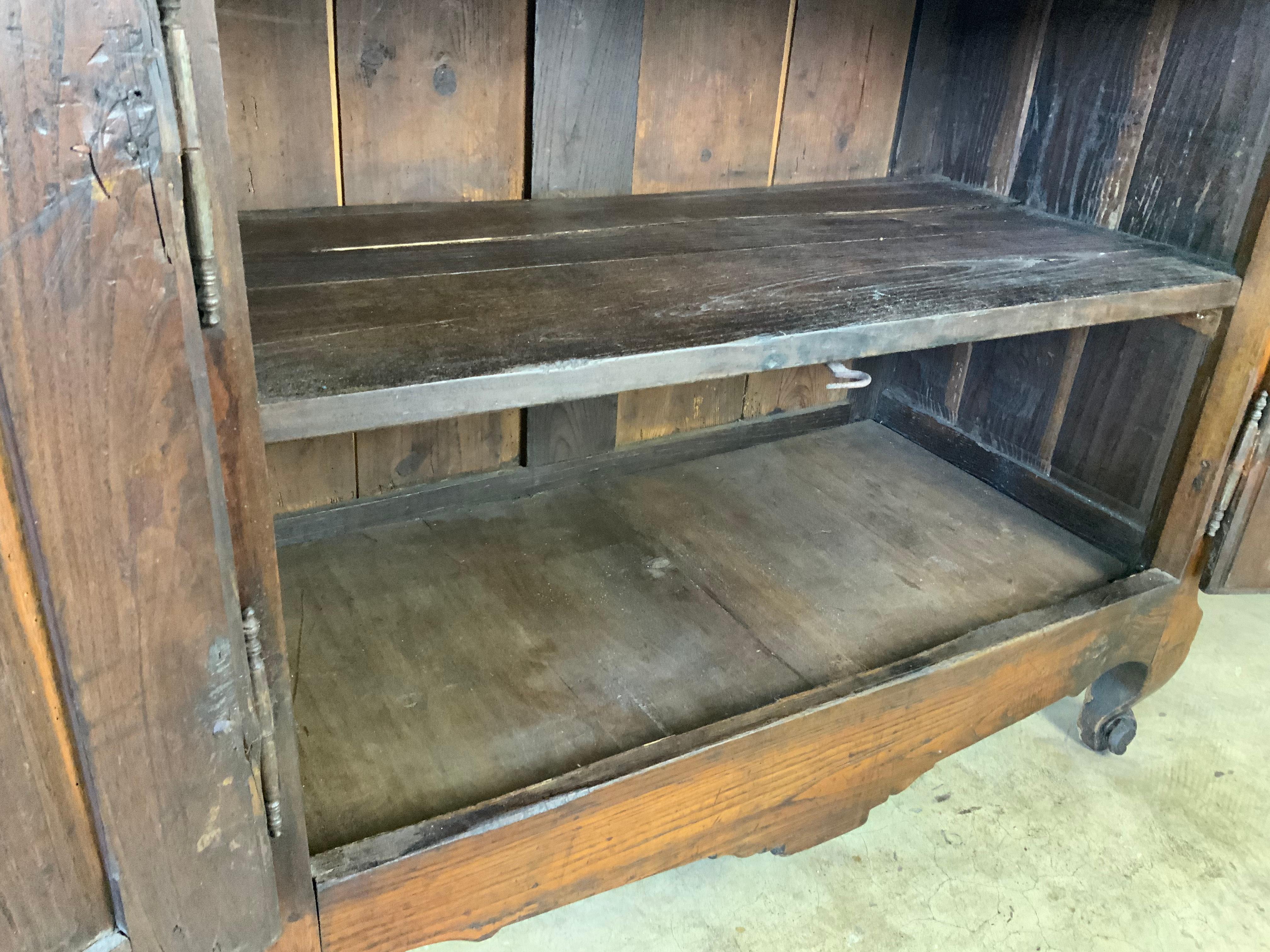 18th Century French Buffet  For Sale 1