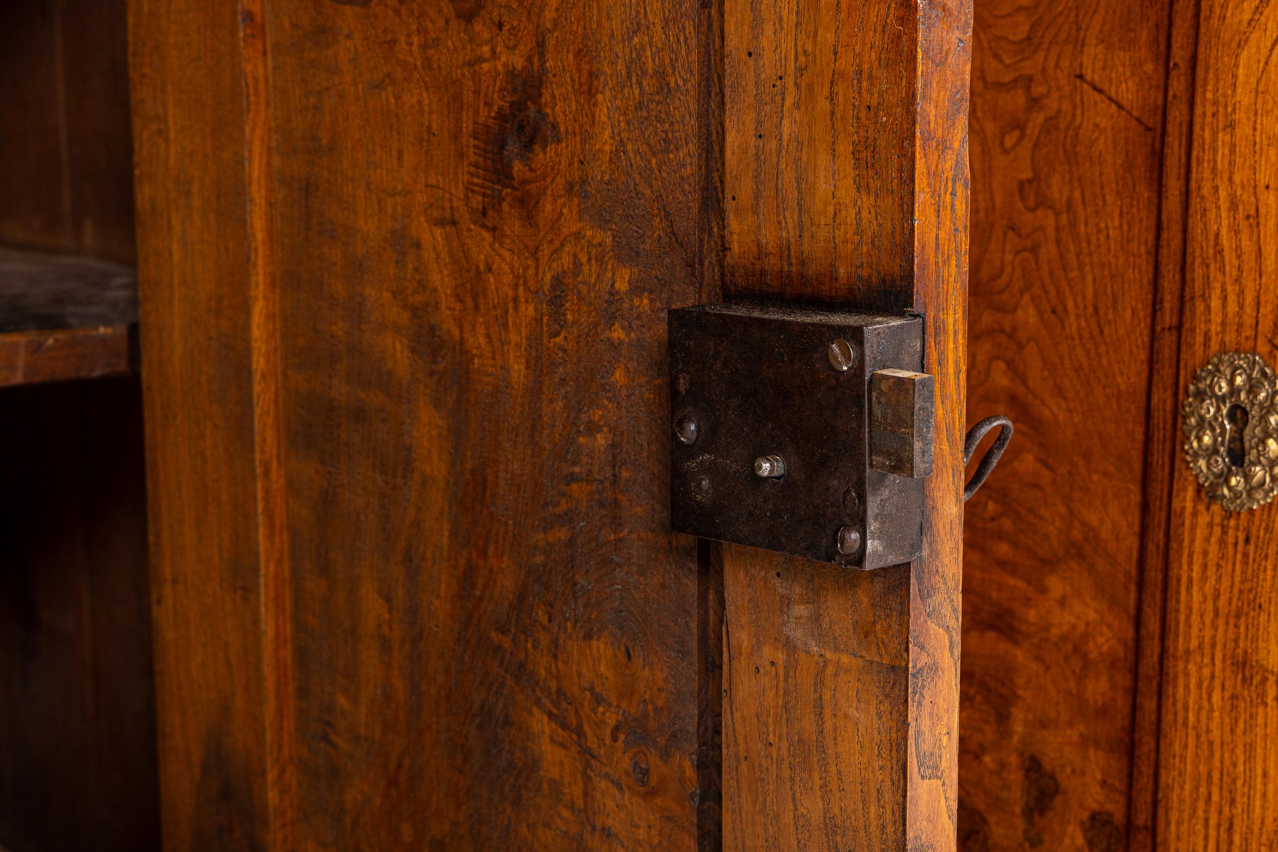 Enfilade in radica francese del XVIII secolo in vendita 3