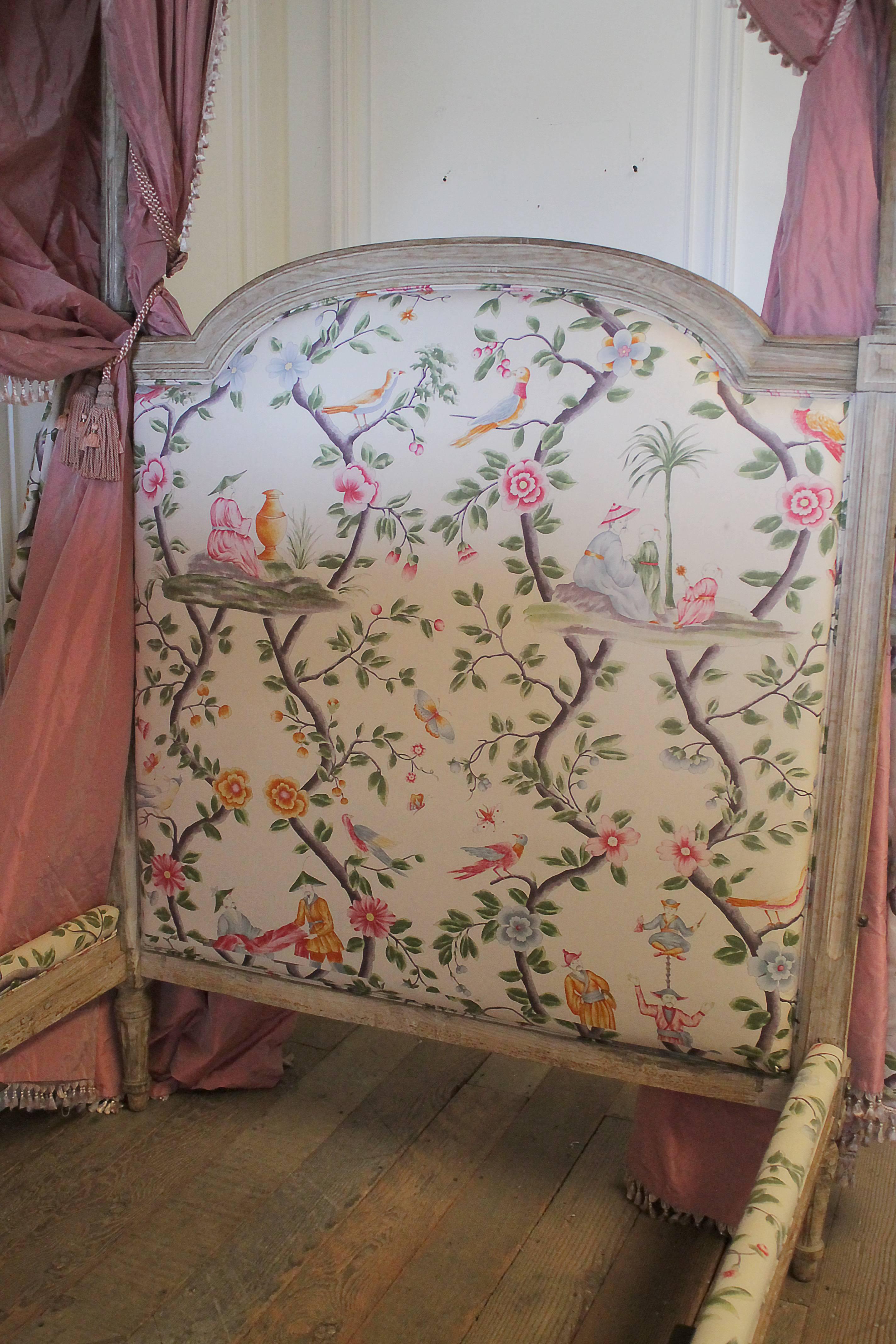European 18th Century French Canopy Daybed with Toile Upholstery