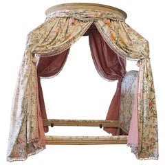 lit de repos à baldaquin français du 18ème siècle avec tapisserie de toile