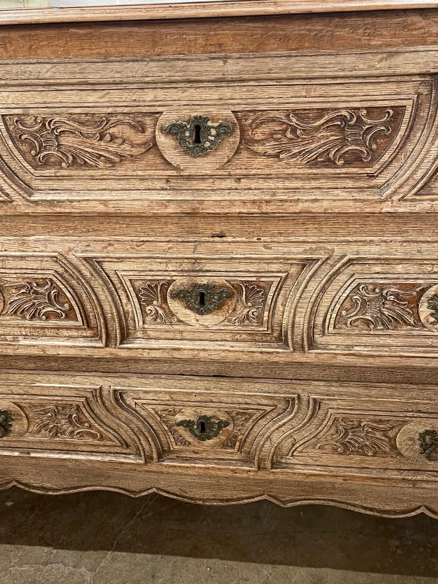 18th Century French Carved and Bleached Oak Commode In Good Condition In Dallas, TX