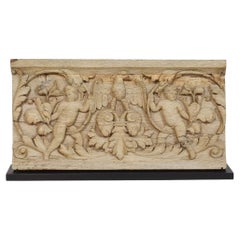 18. Jahrhundert Französisch geschnitzte Eiche Panel, das zwei Engel und ein Adler zeigt