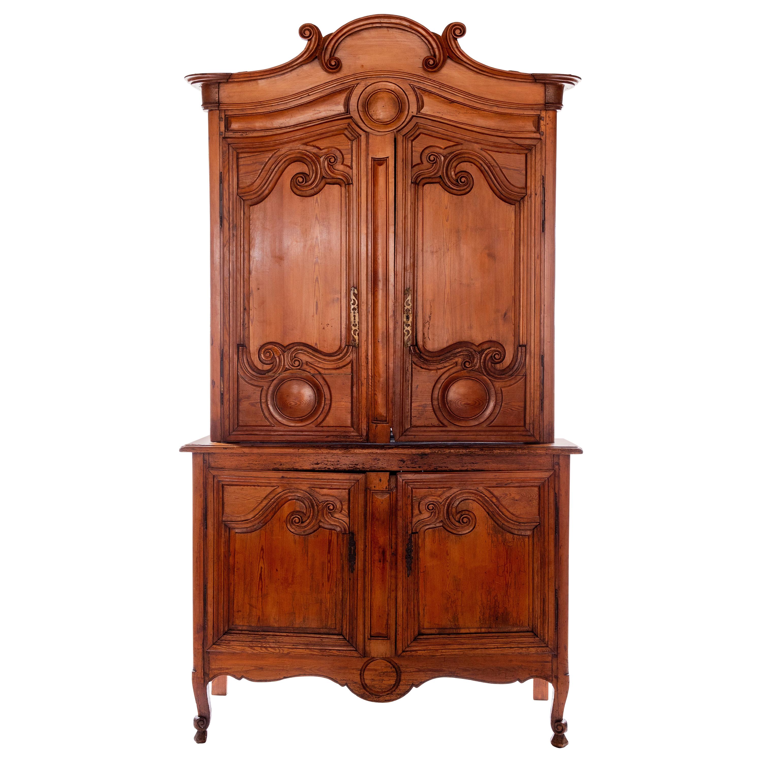 18th Century French Carved Pine Hutch For Sale