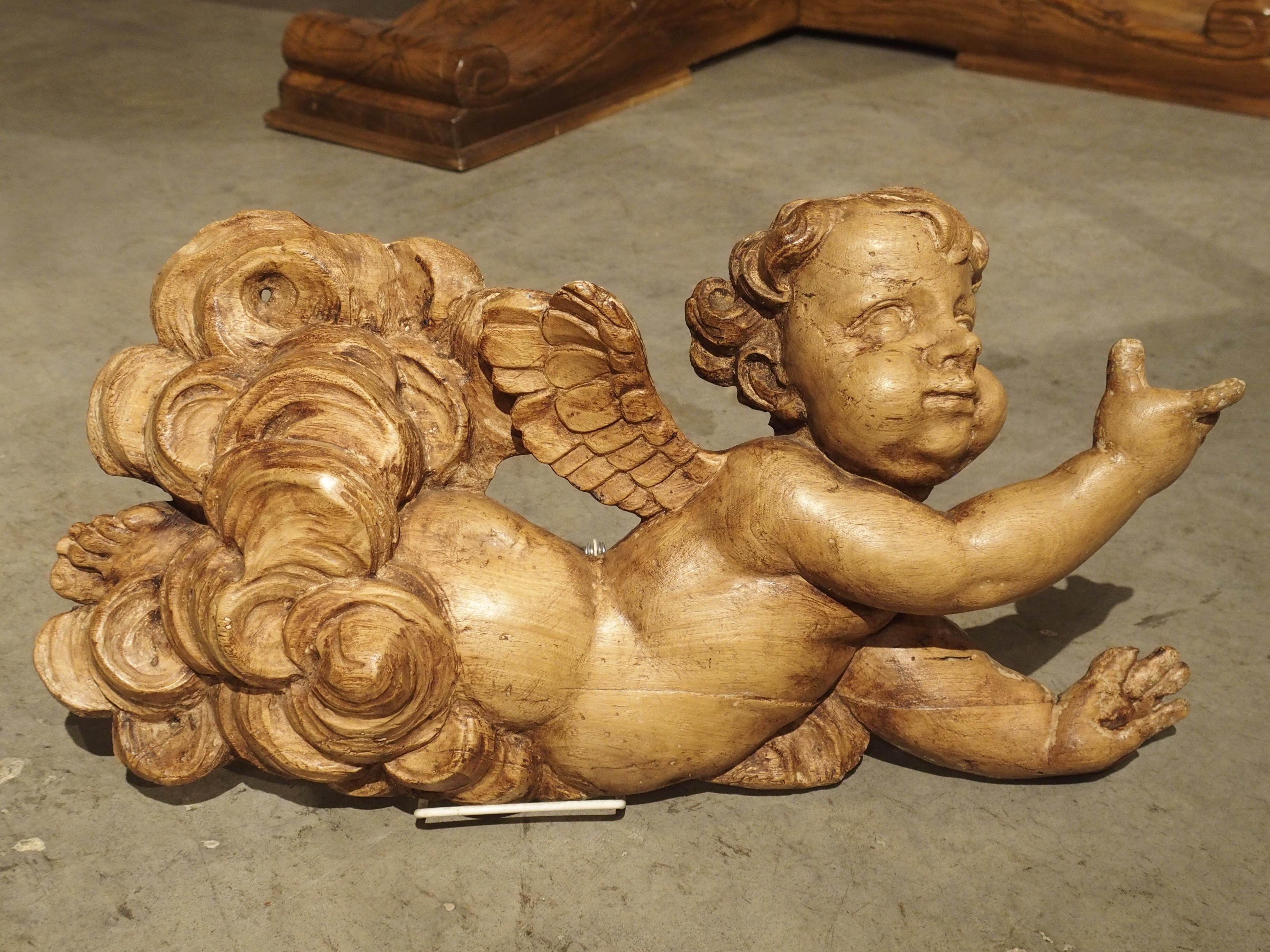 18th Century French Carved Sculpture of a Flying Cherub For Sale 6