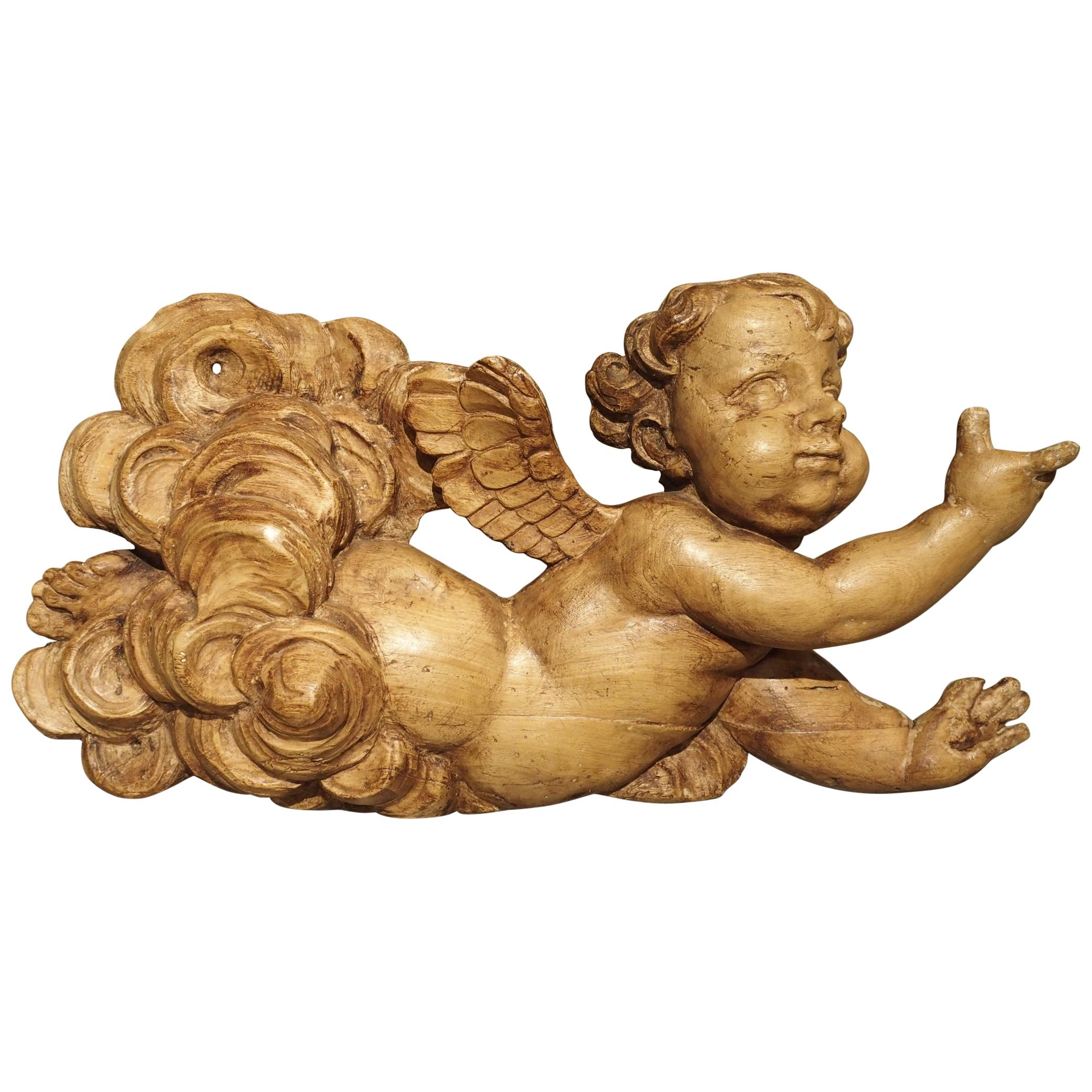 18th Century French Carved Sculpture of a Flying Cherub
