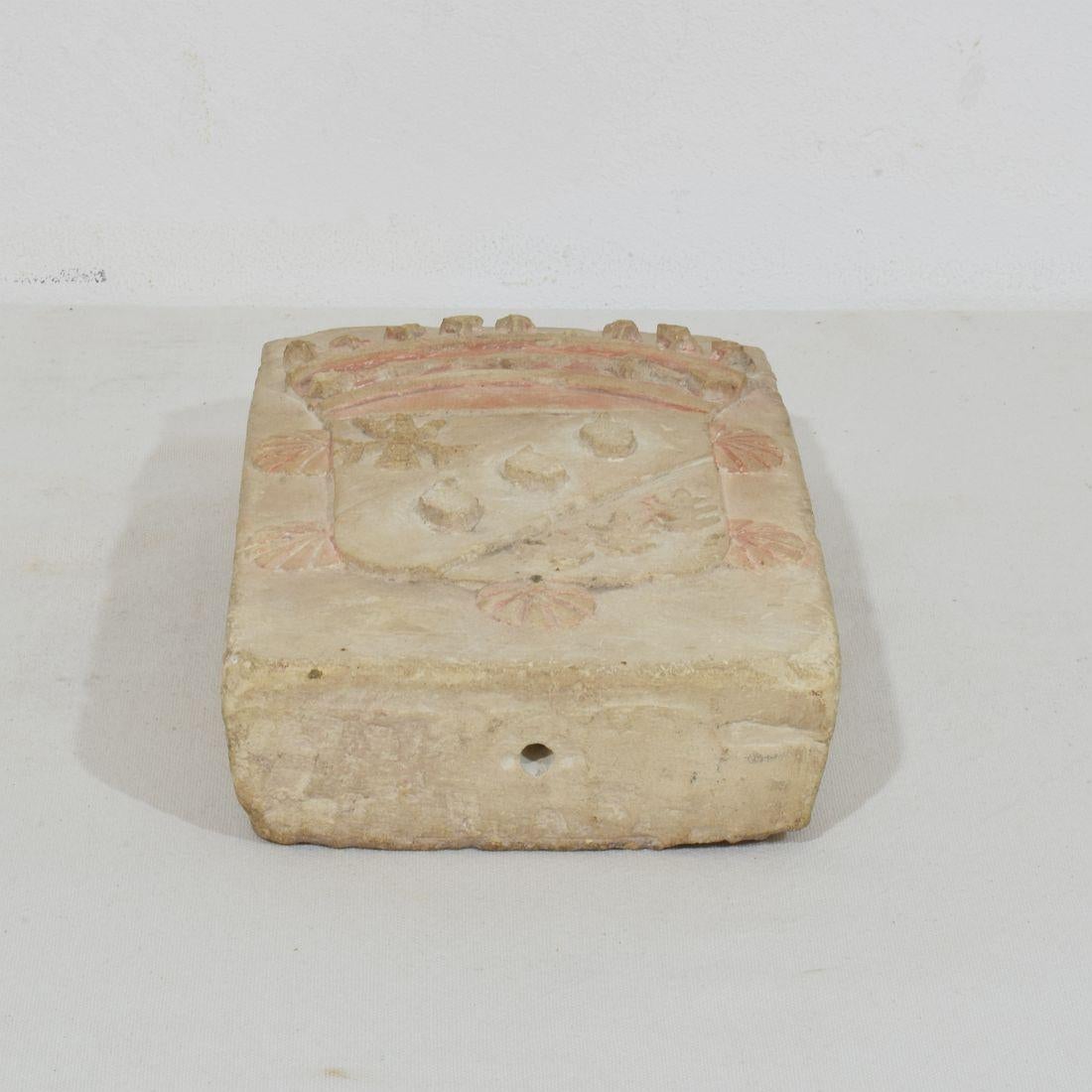 Stemma francese in pietra intagliata del XVIII secolo in vendita 6