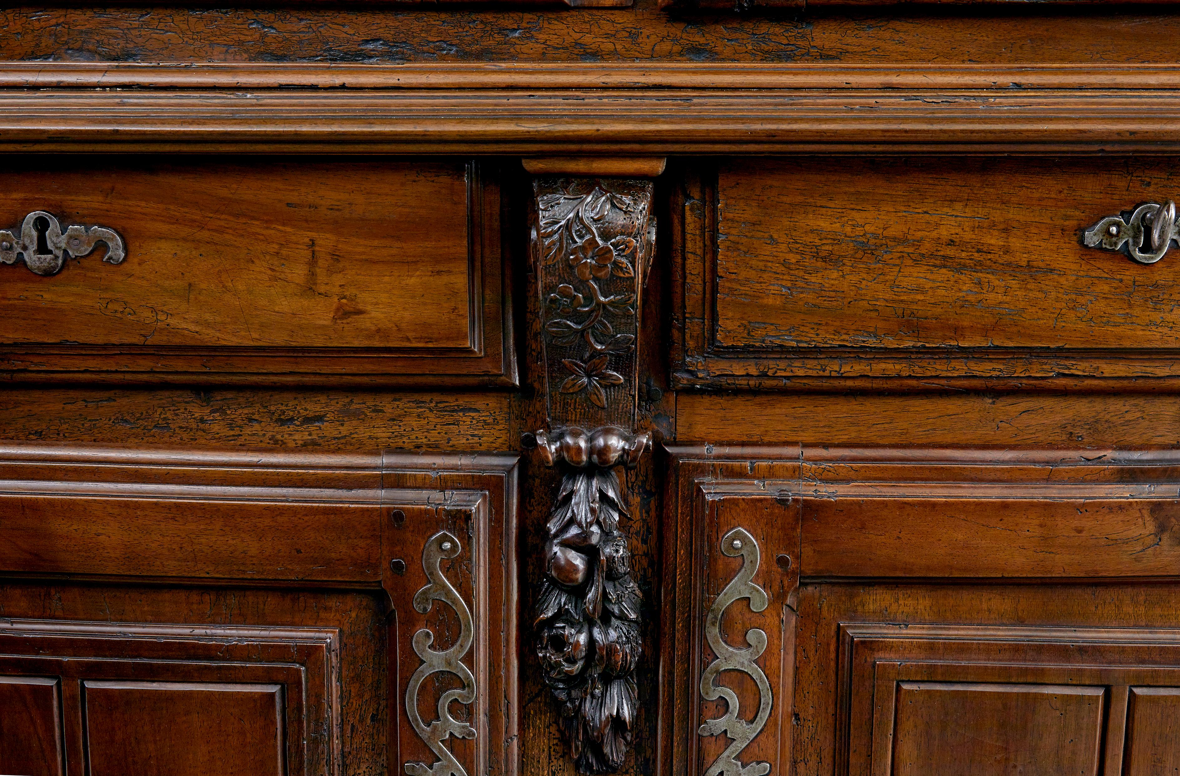 18th Century French carved walnut cupboard For Sale 2