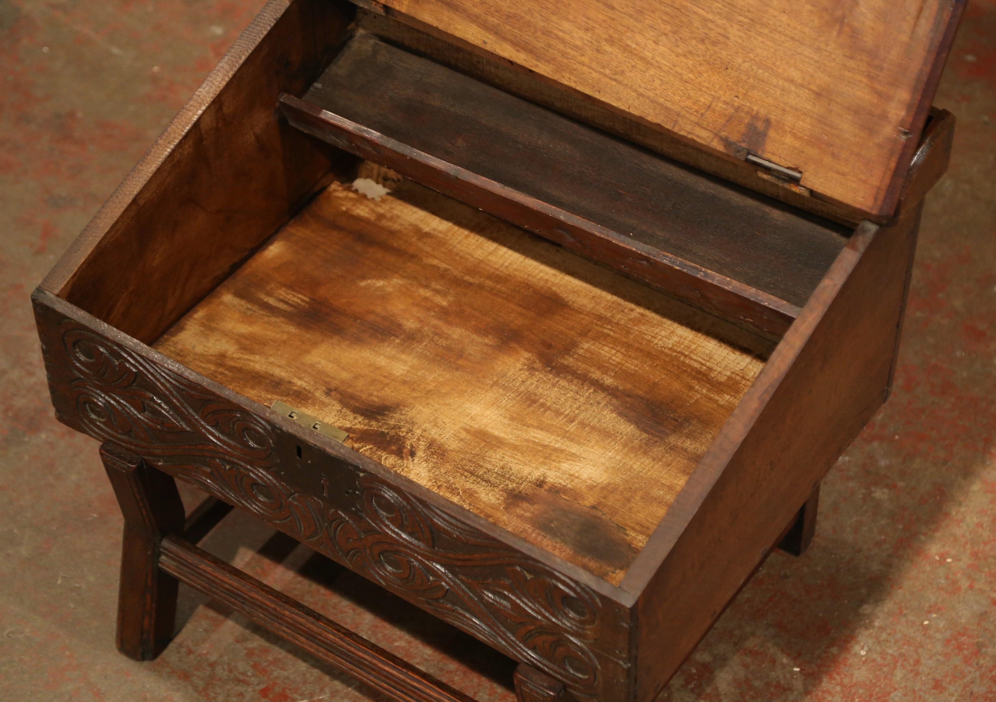 18th Century French Carved Walnut Desk on Legs with Slant Top and Inside Storage For Sale 2