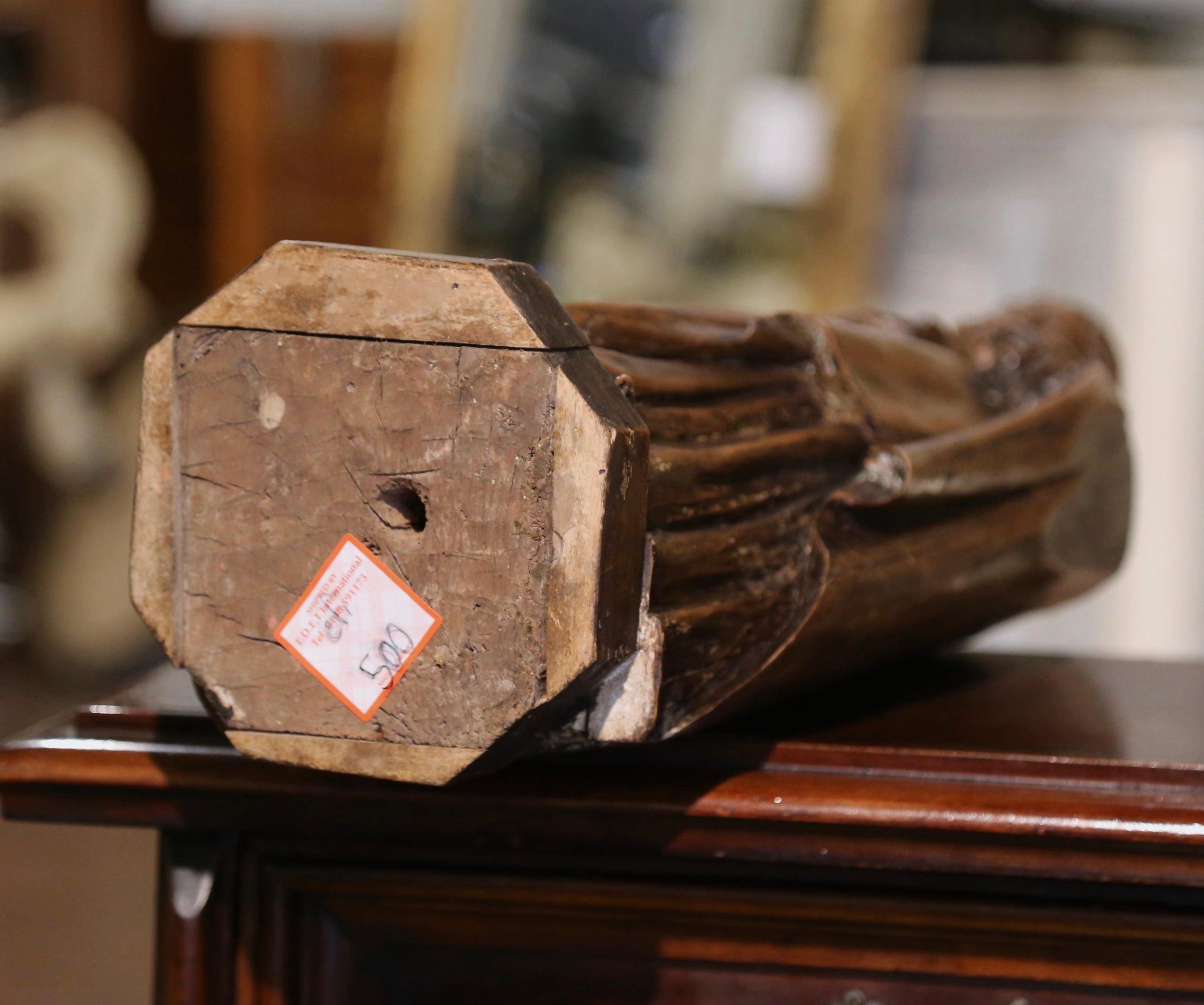 18th Century French Carved Walnut Statue of Jesus Christ For Sale 5