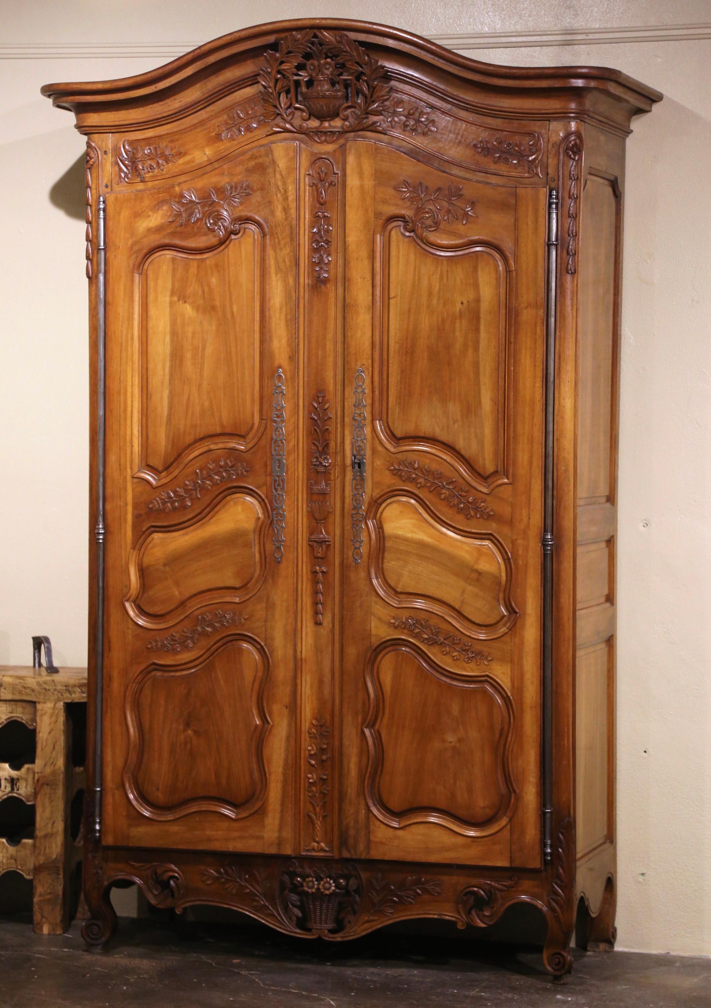 Hand-Carved 18th Century French Carved Walnut Wedding Armoire from Provence For Sale