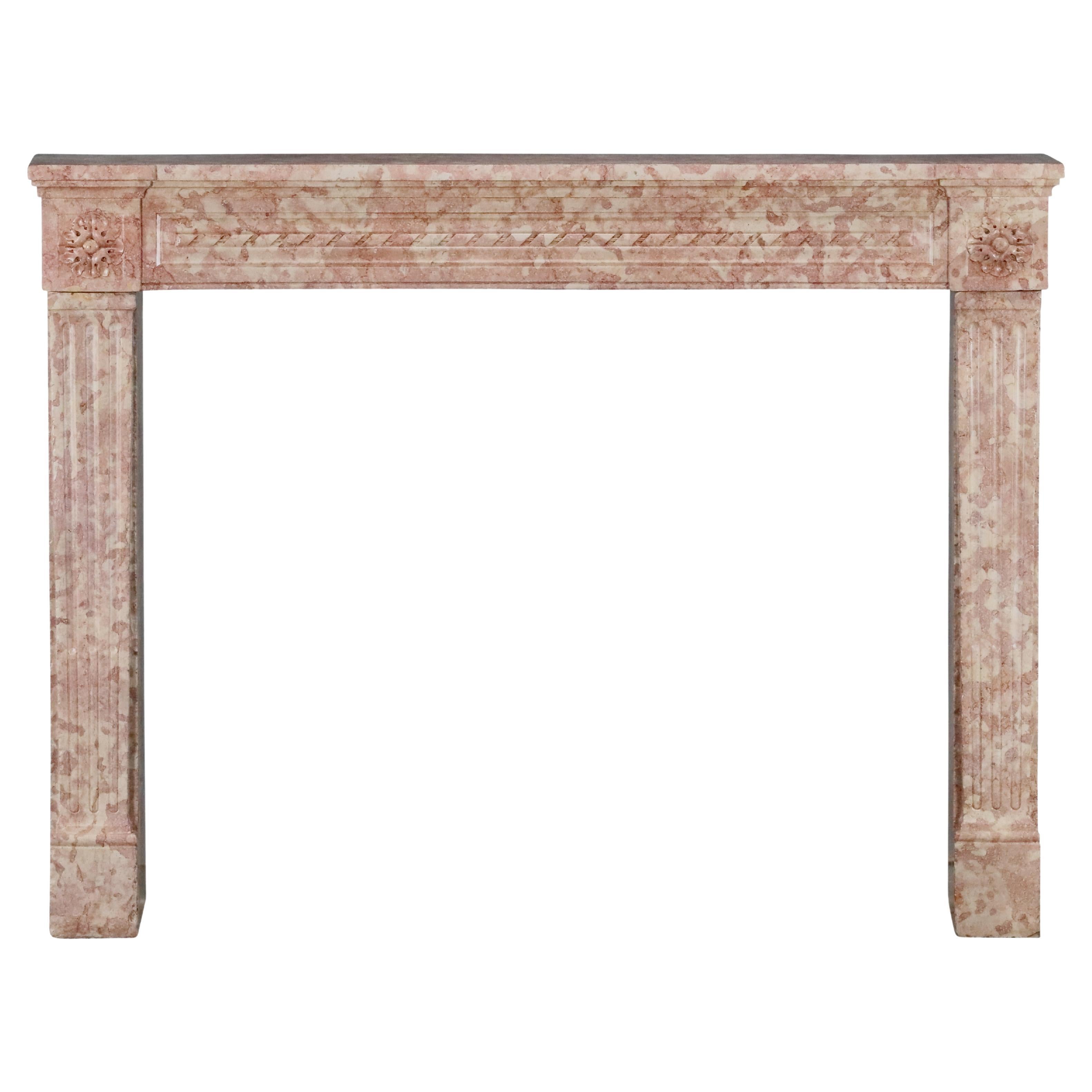18th Century French Castle Fireplace In Rose And Ivory Marble Stone For Sale
