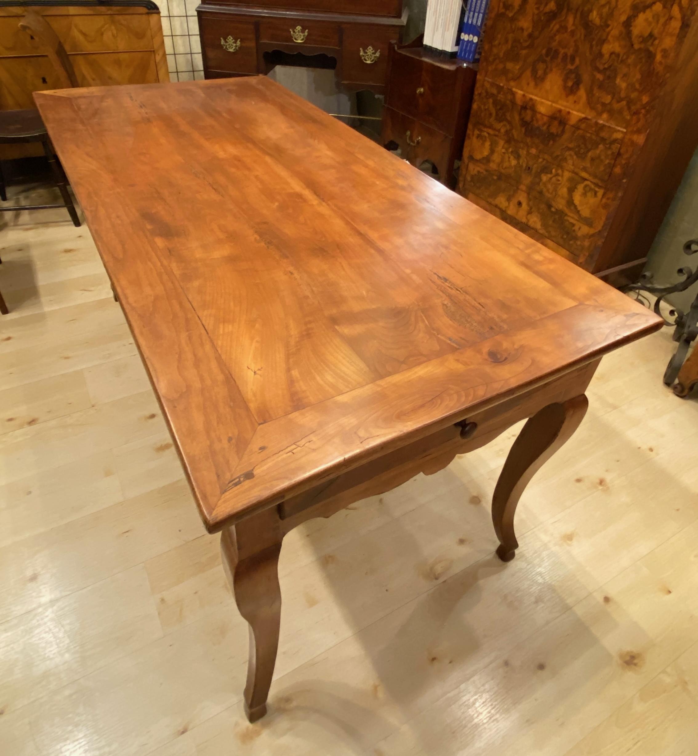 Country 18th Century French Cherry Wood Dining Table For Sale