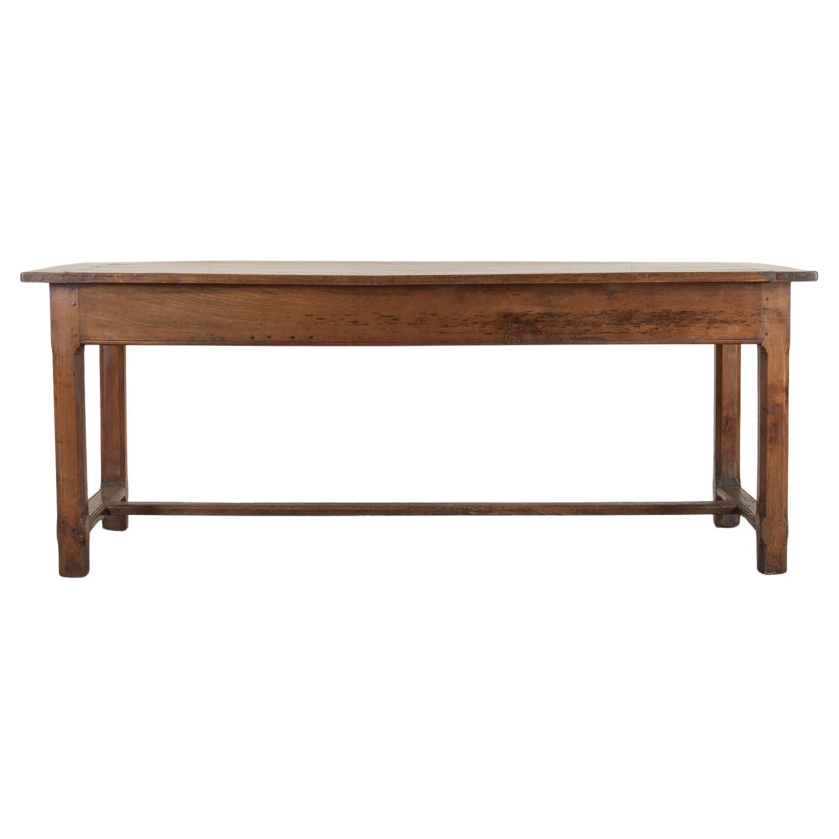 18th Century French Cherry Wood Dining Table en vente