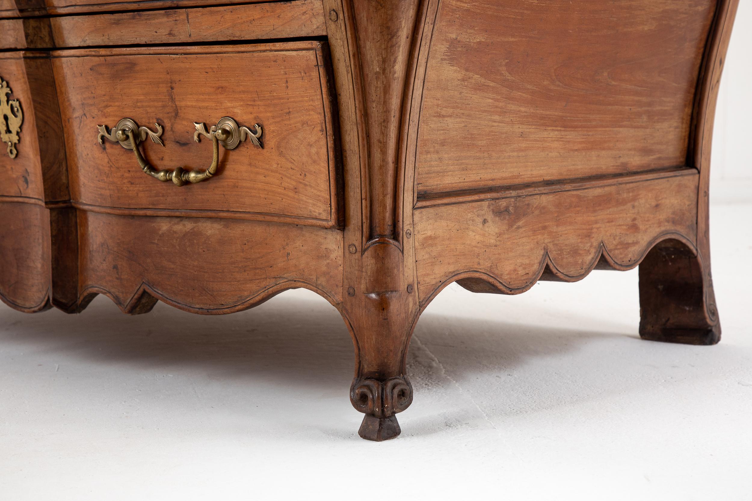 18th Century French Cherrywood Bombe Commode For Sale 4