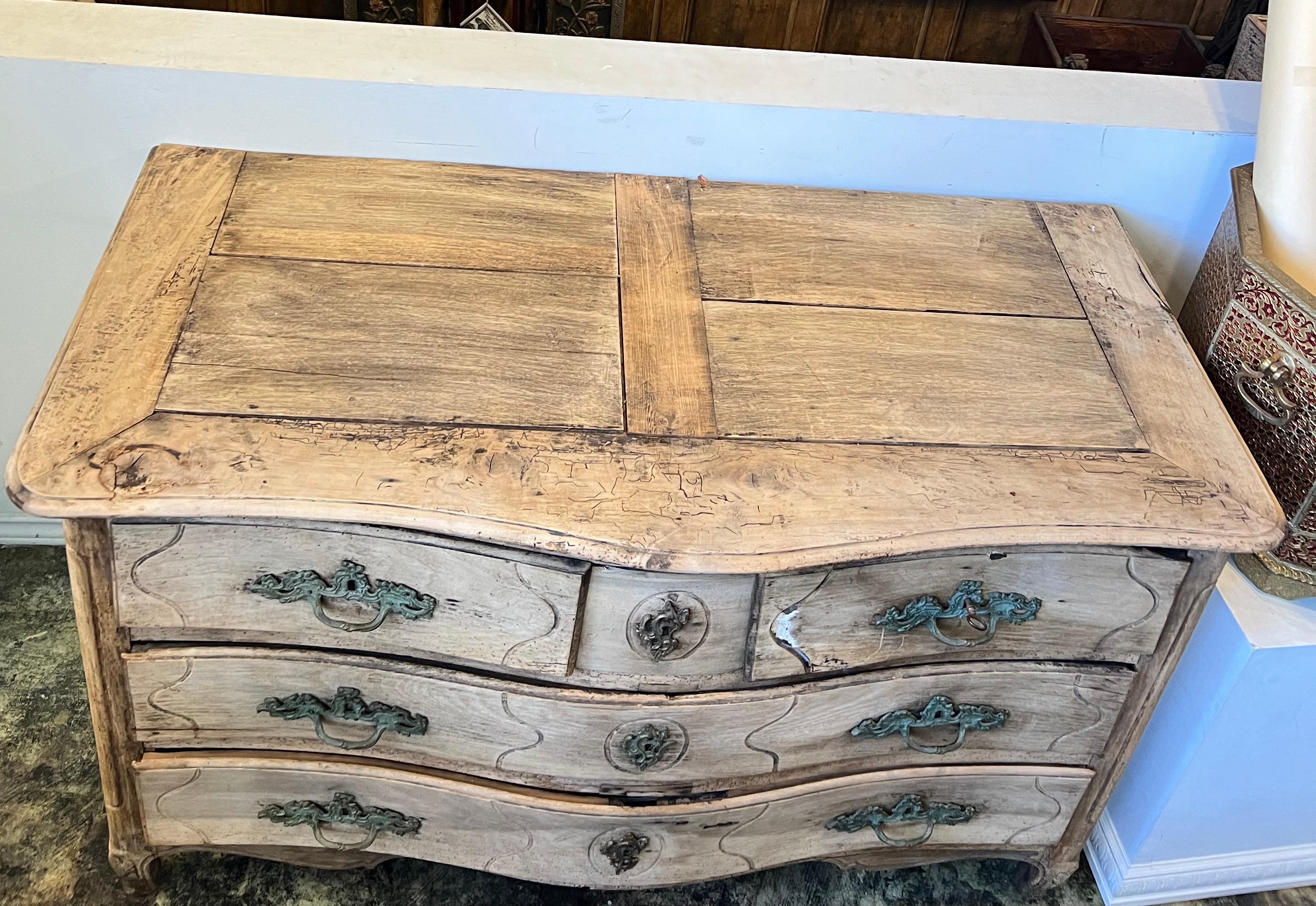 18th Century French Chest in Bleached Walnut with Original Hardware  In Fair Condition For Sale In Dallas, TX