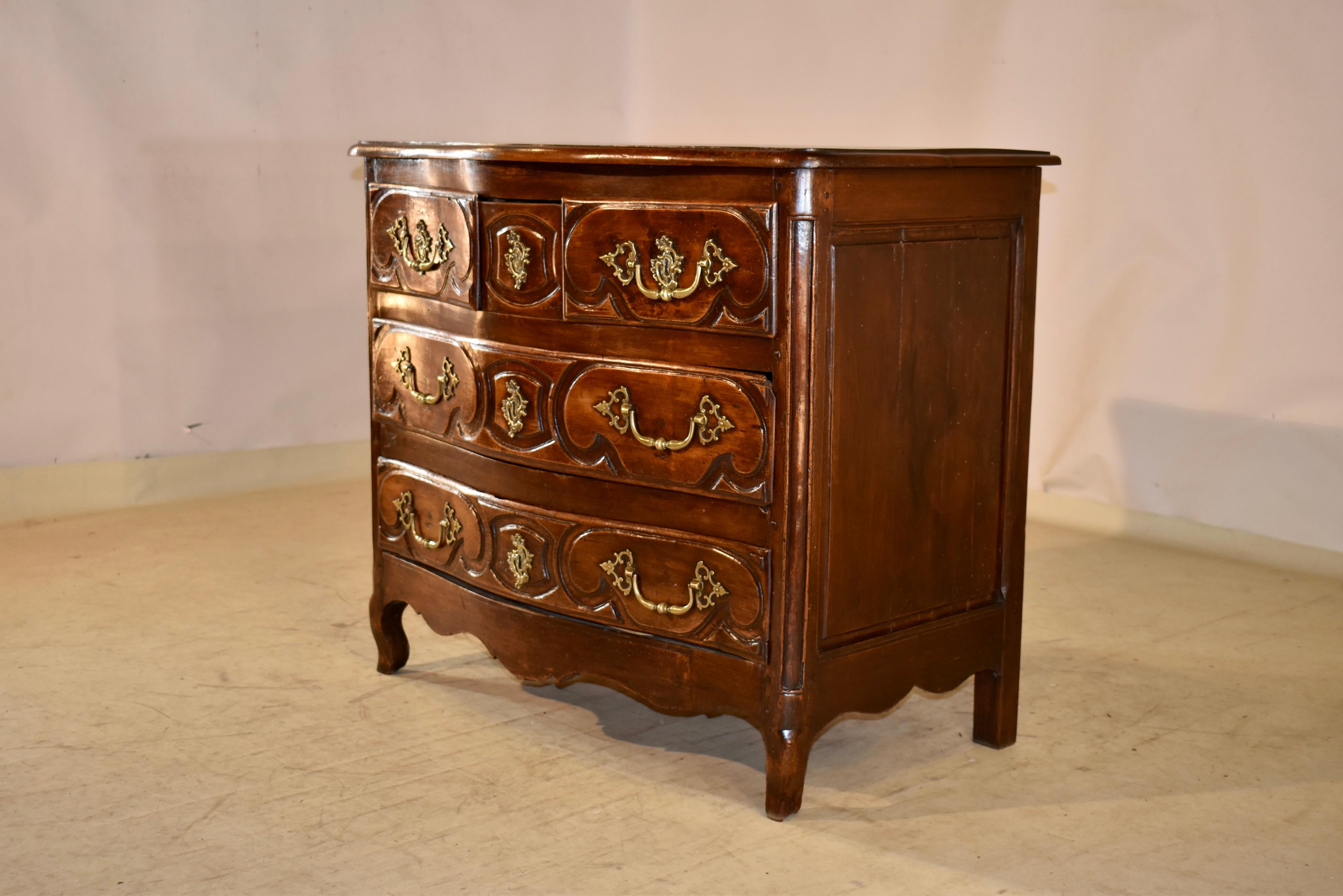 18th Century French Chest of Drawers For Sale 1