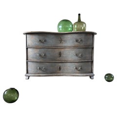 18th Century French Chest of Drawers