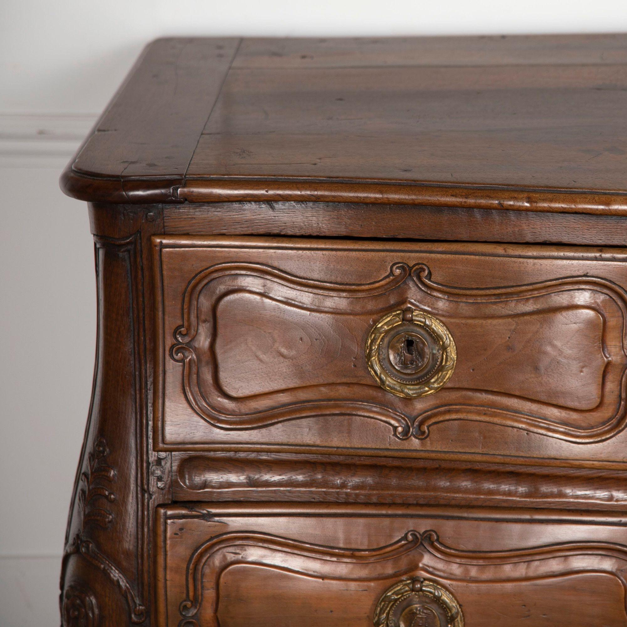 Commode francese del XVIII secolo in vendita 4