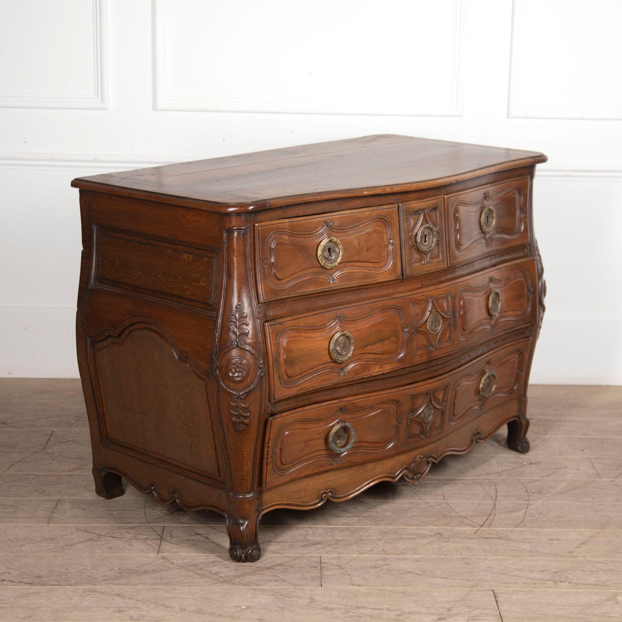 Commode francese del XVIII secolo in vendita 5