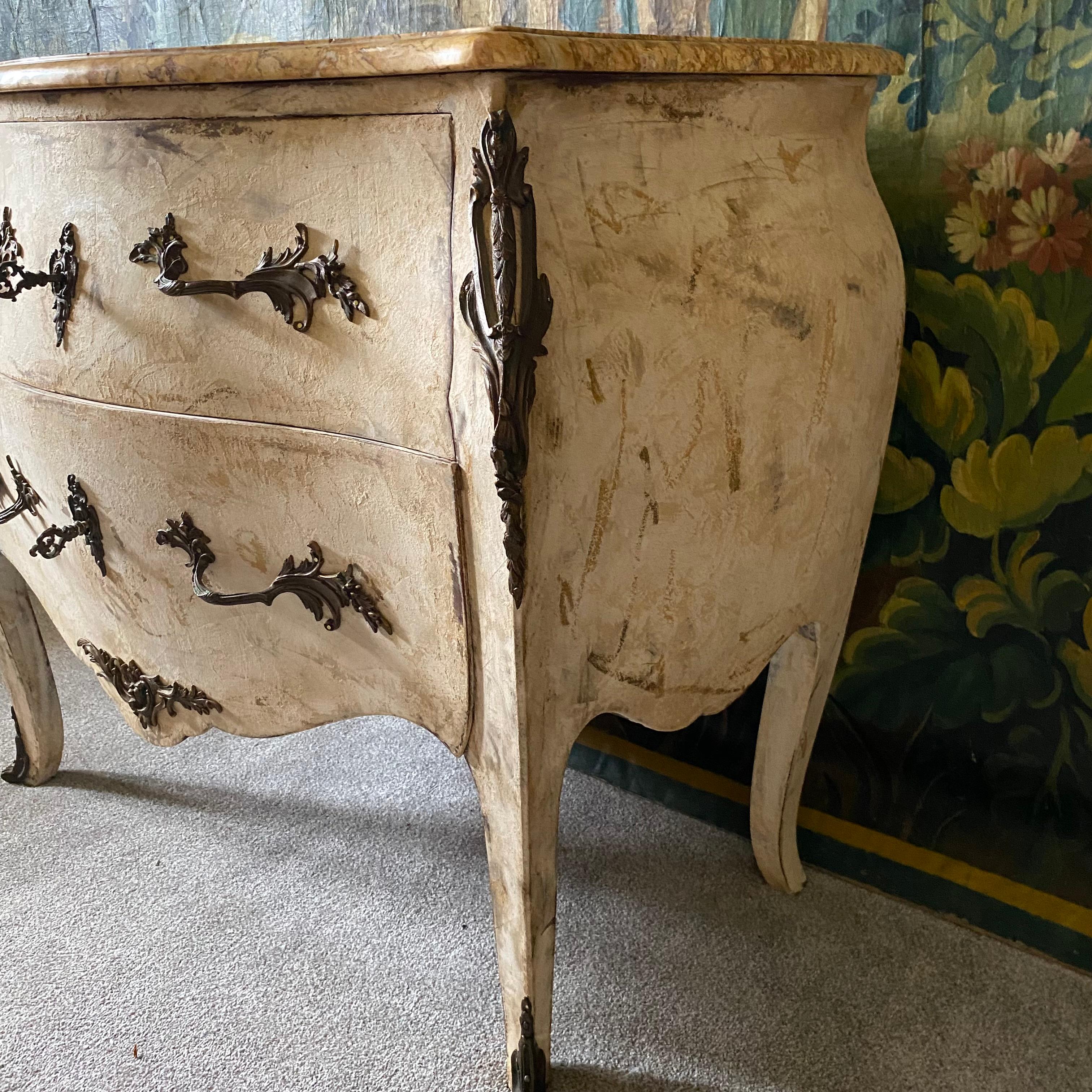 18th Century French Commode  For Sale 6