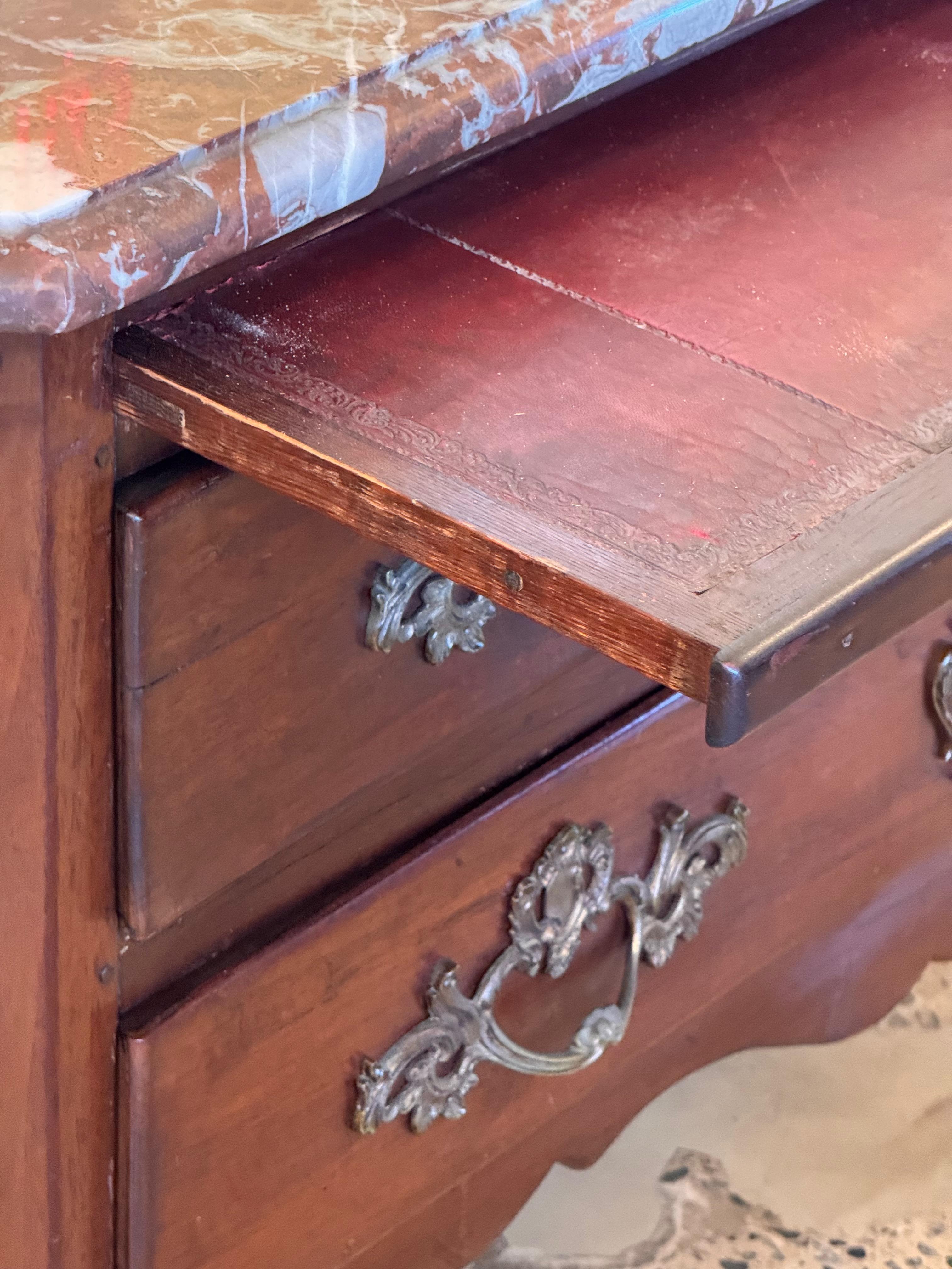Commode francese del XVIII secolo in vendita 8