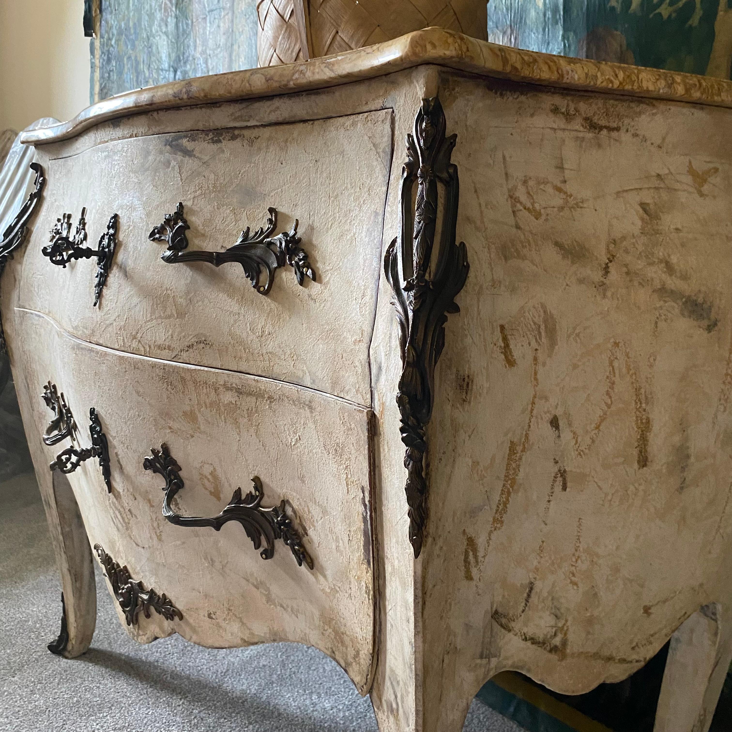 18th Century French Commode  For Sale 9