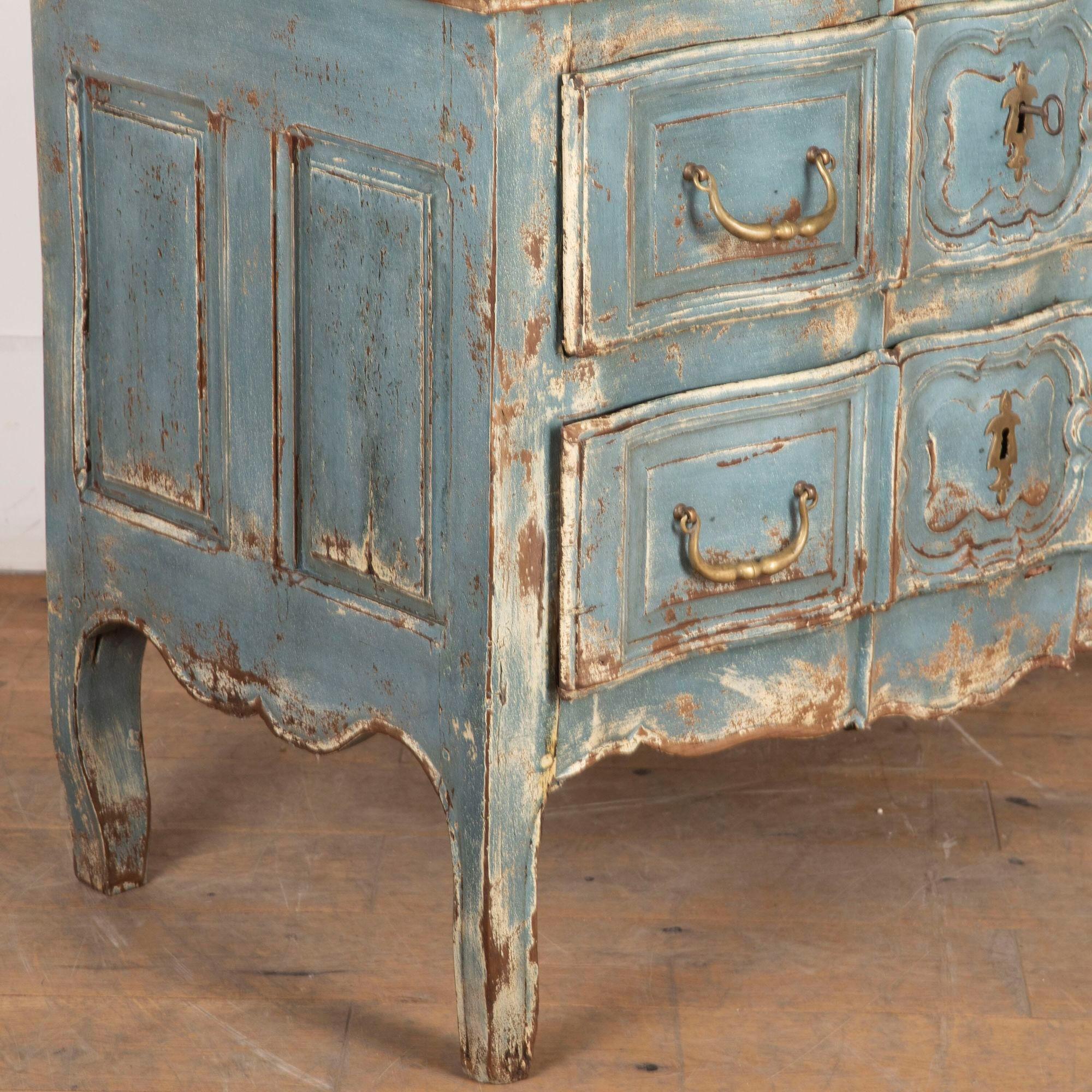 18th Century French Commode In Good Condition For Sale In Gloucestershire, GB