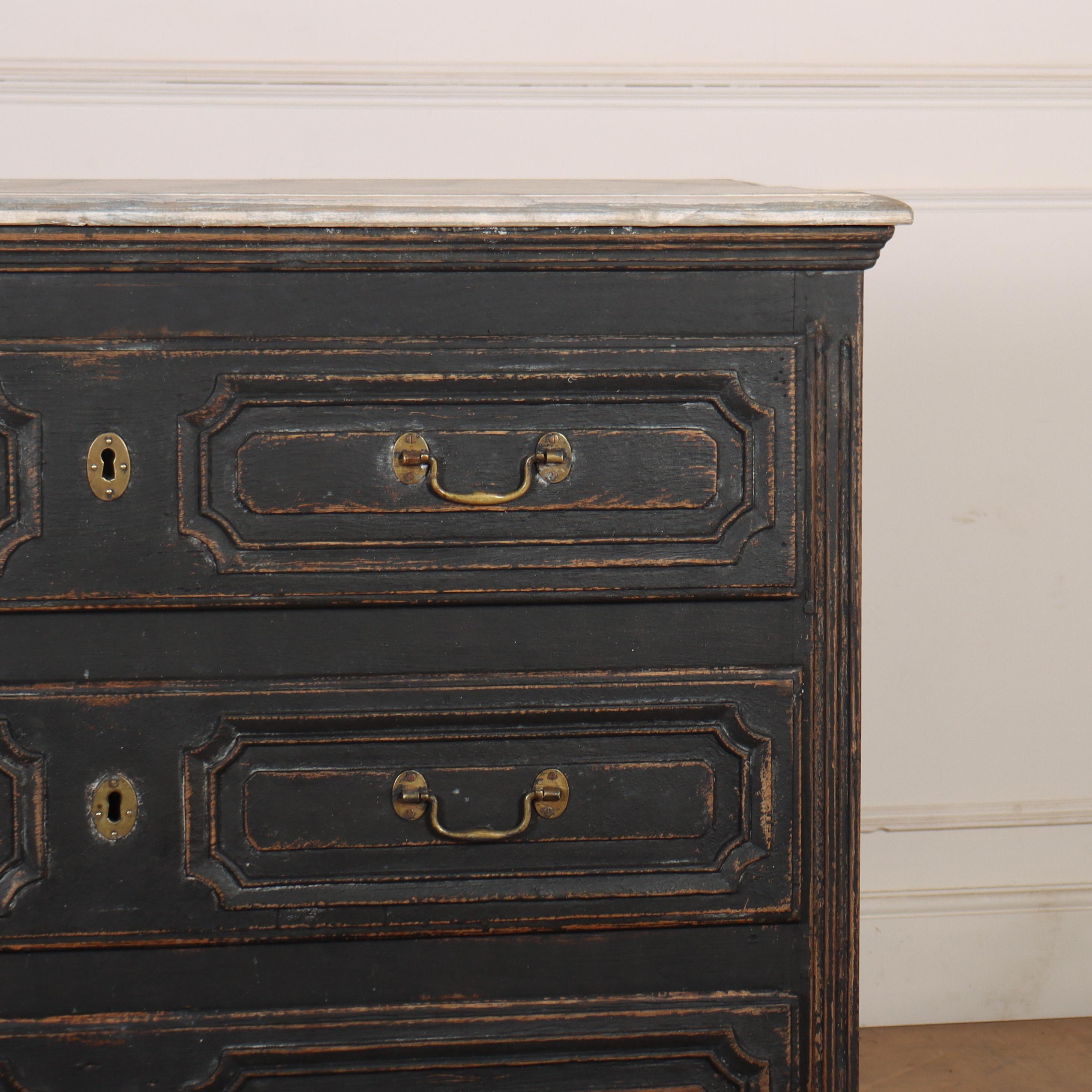 18th Century French Commode For Sale 1
