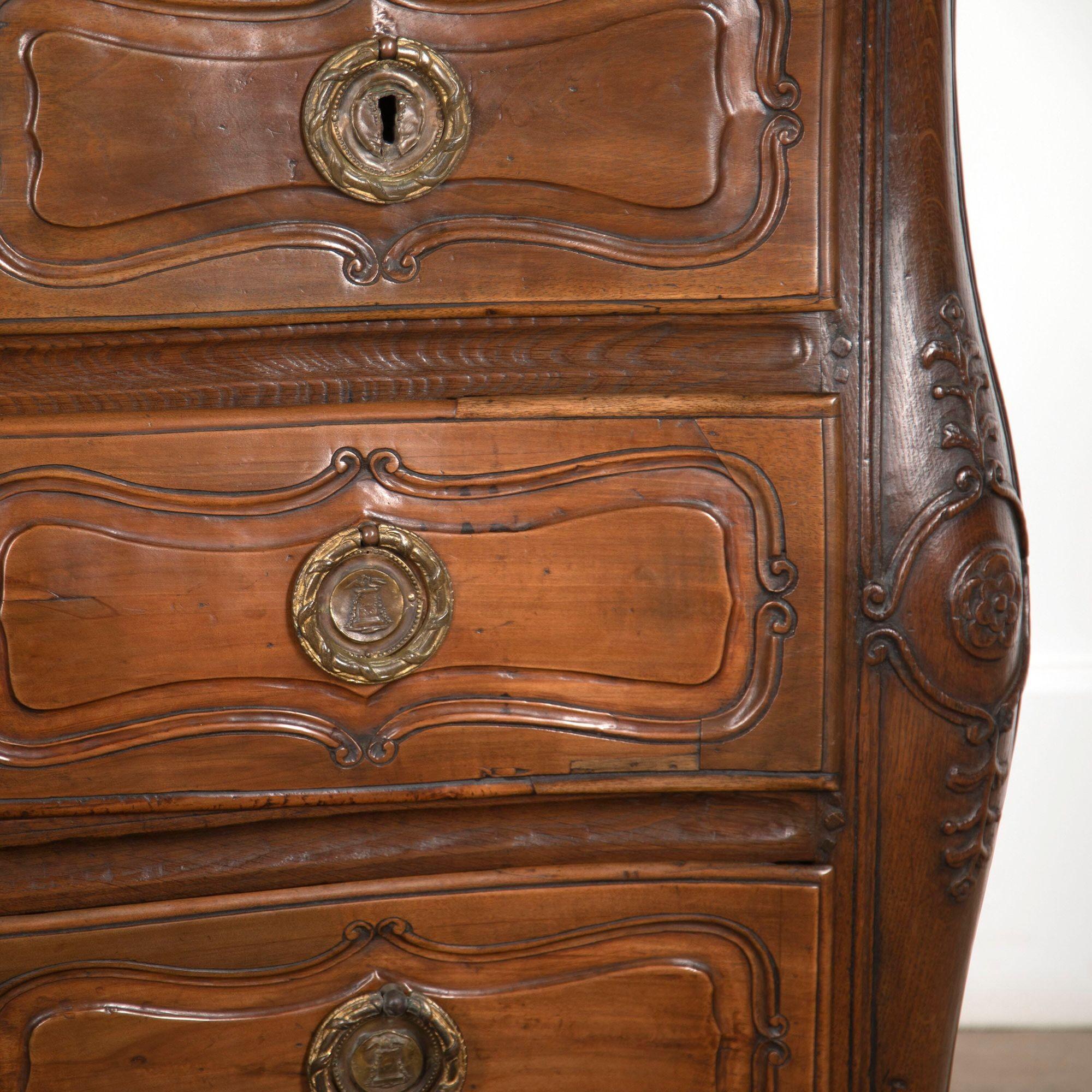 Commode francese del XVIII secolo in vendita 1
