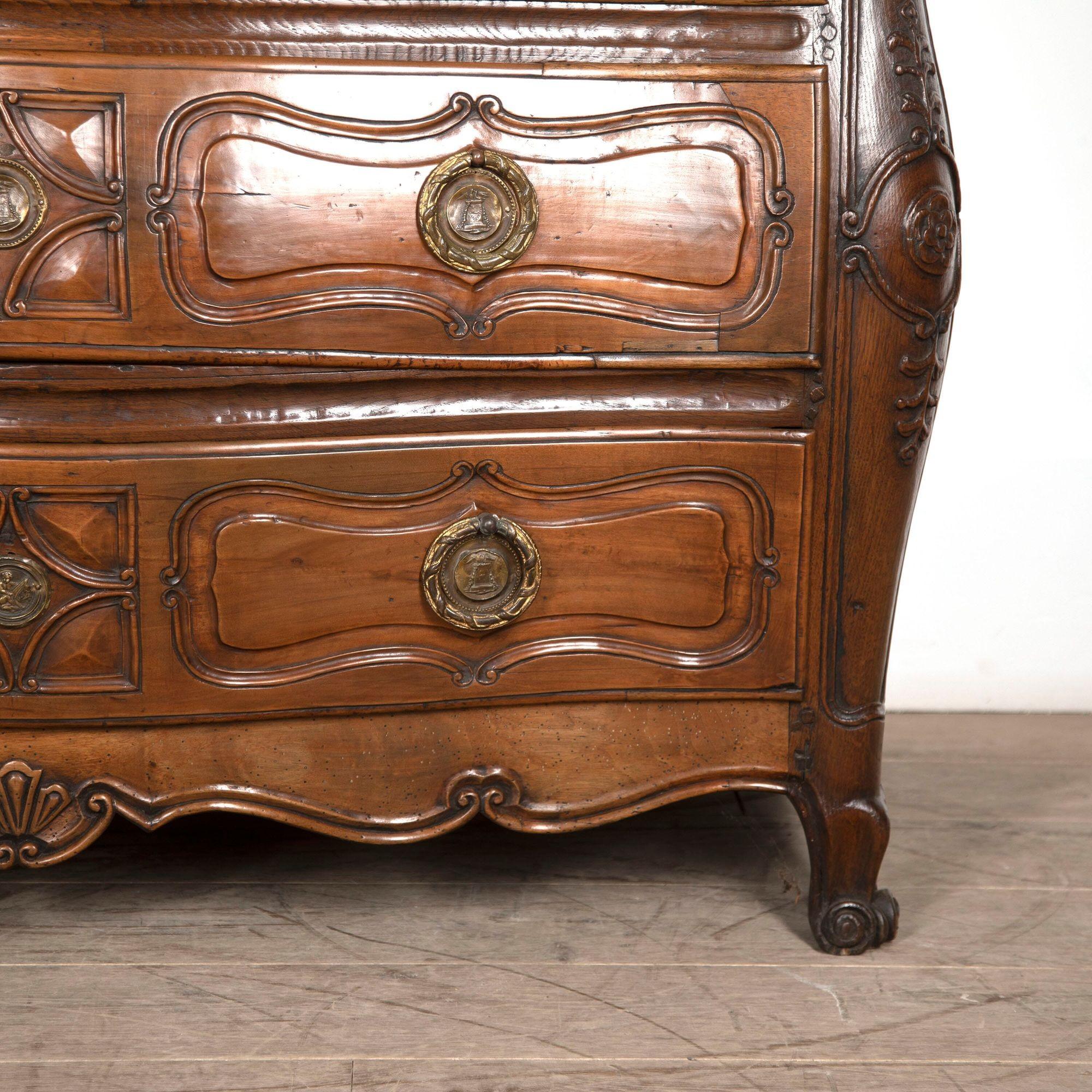 18th Century French Commode For Sale 3