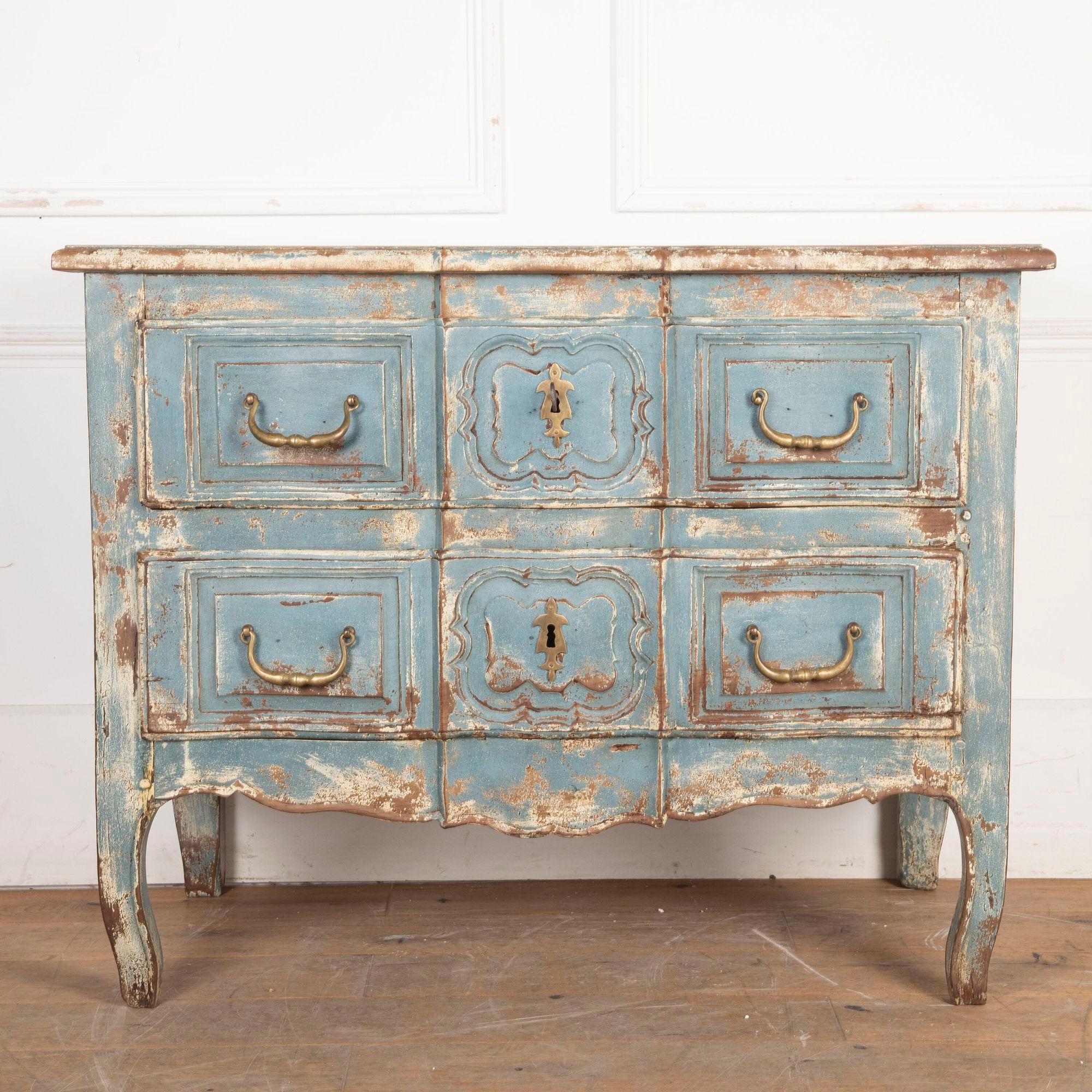 18th Century French Commode For Sale 2