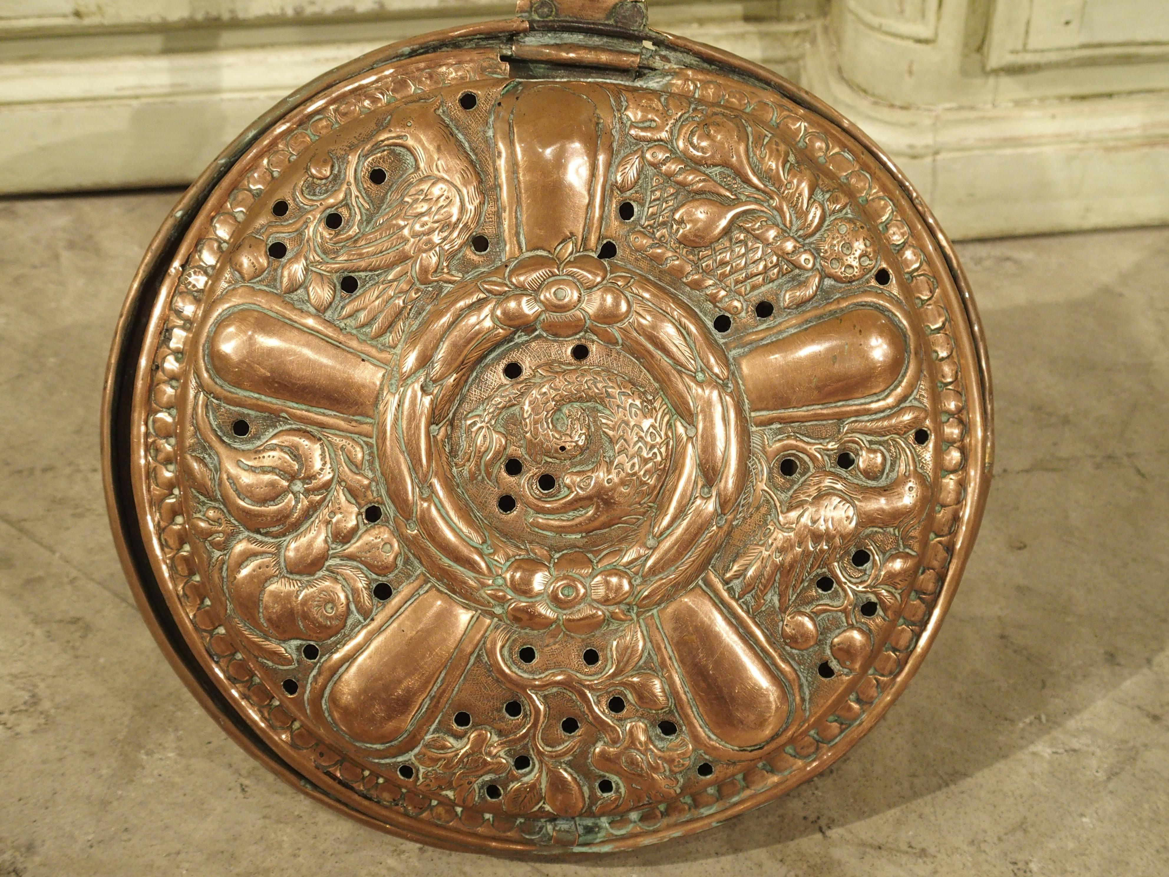 18th Century French Copper Bassinoire Bed Warmer For Sale 2