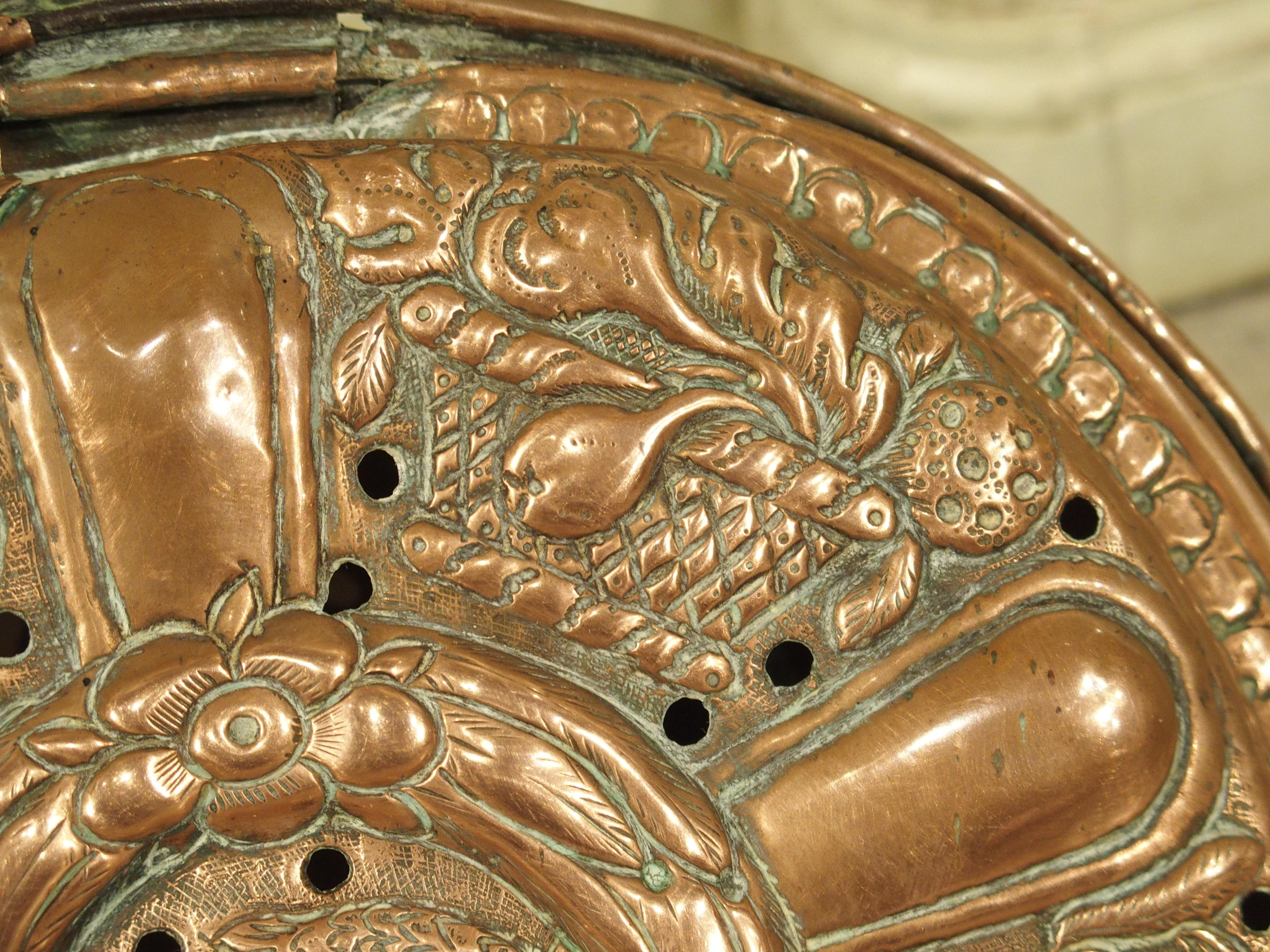 18th Century French Copper Bassinoire Bed Warmer For Sale 4