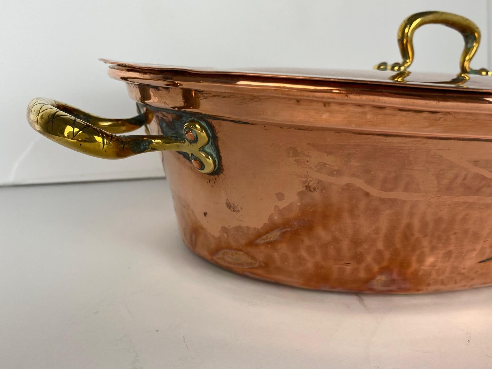 18th Century and Earlier French Copper Pot with Lid, 18th Century For Sale