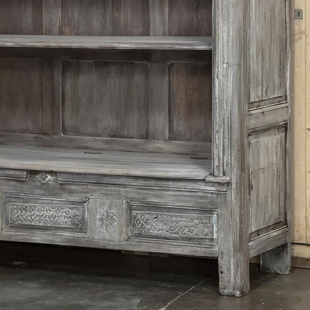 18th Century French Country Louis XIV Open Whitewashed Bookcase ~ Bibliotheque in vendita 3