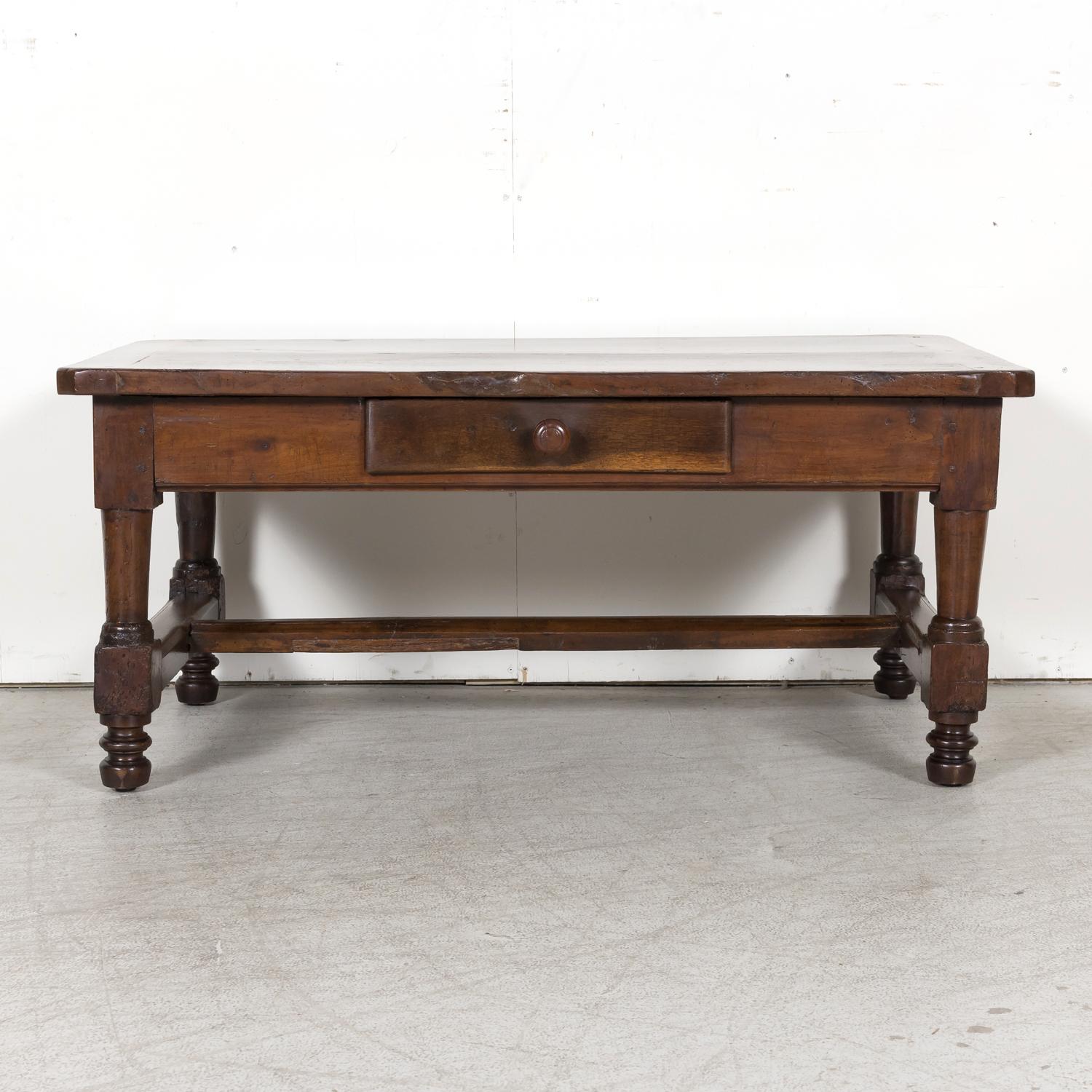 18th Century French Country Solid Walnut Coffee Table with Drawer In Good Condition In Birmingham, AL