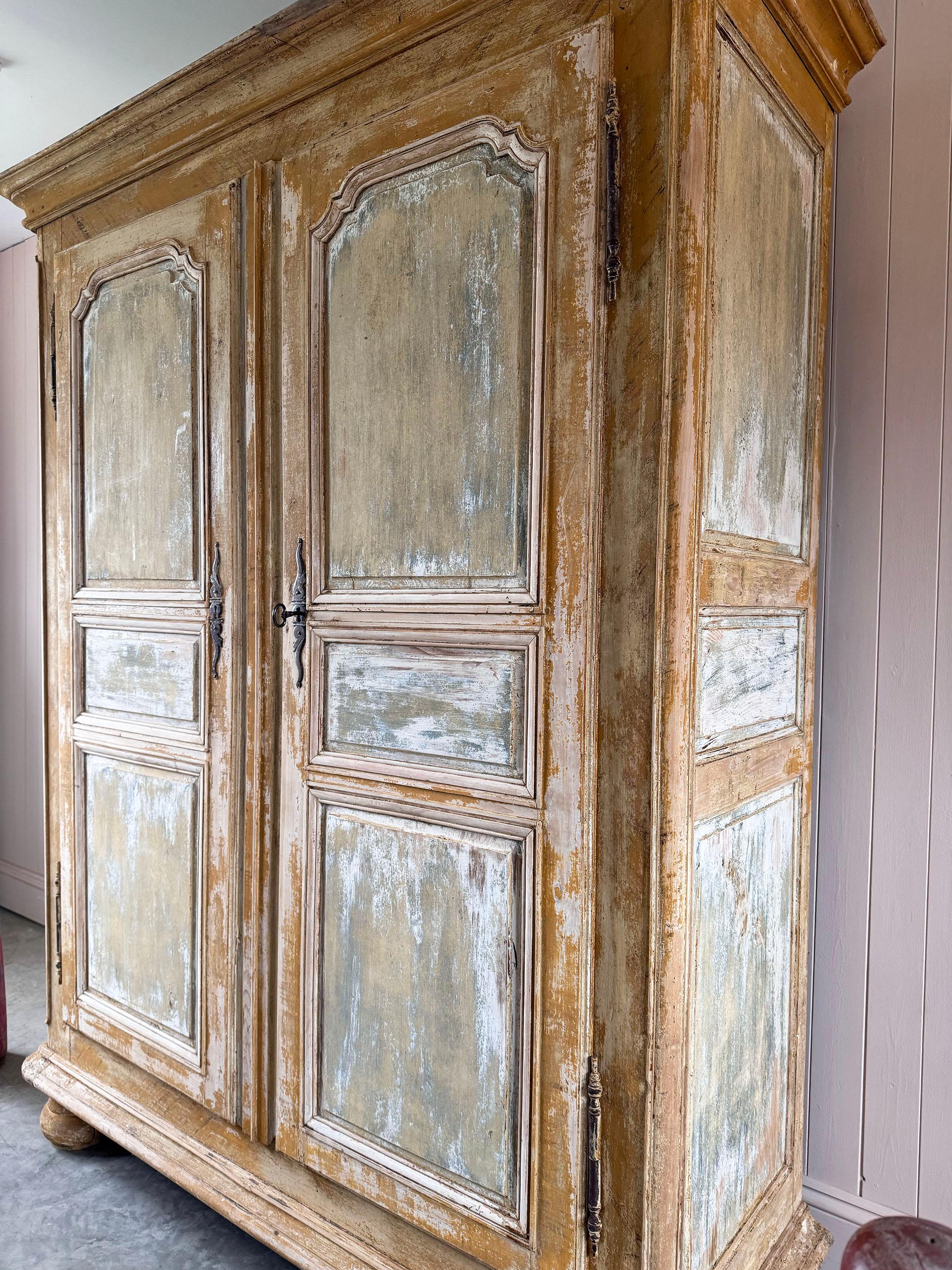 Francese Credenza francese del XVIII secolo