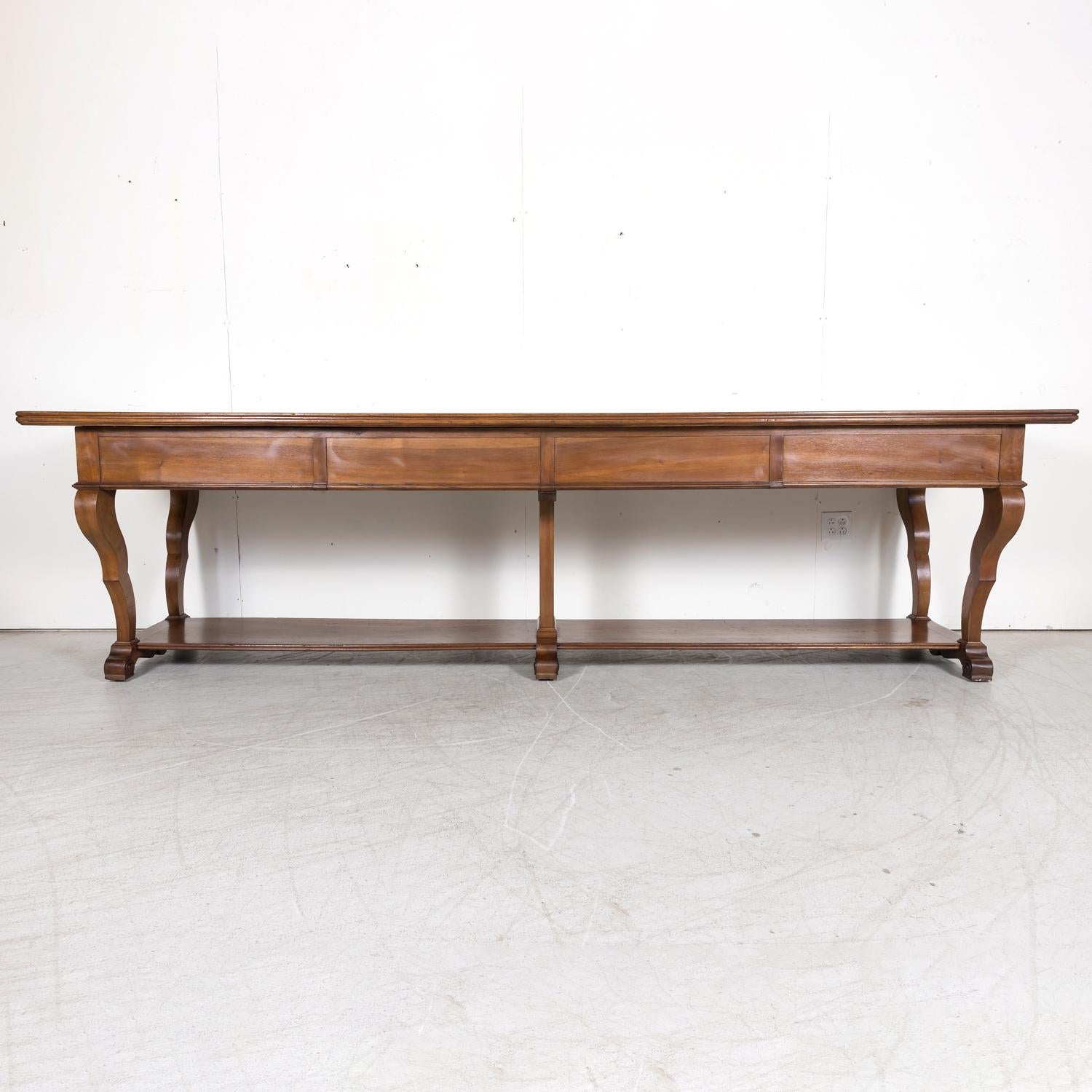 18th Century French Directoire Period Walnut Draper's Table with Marquetry Band For Sale 15