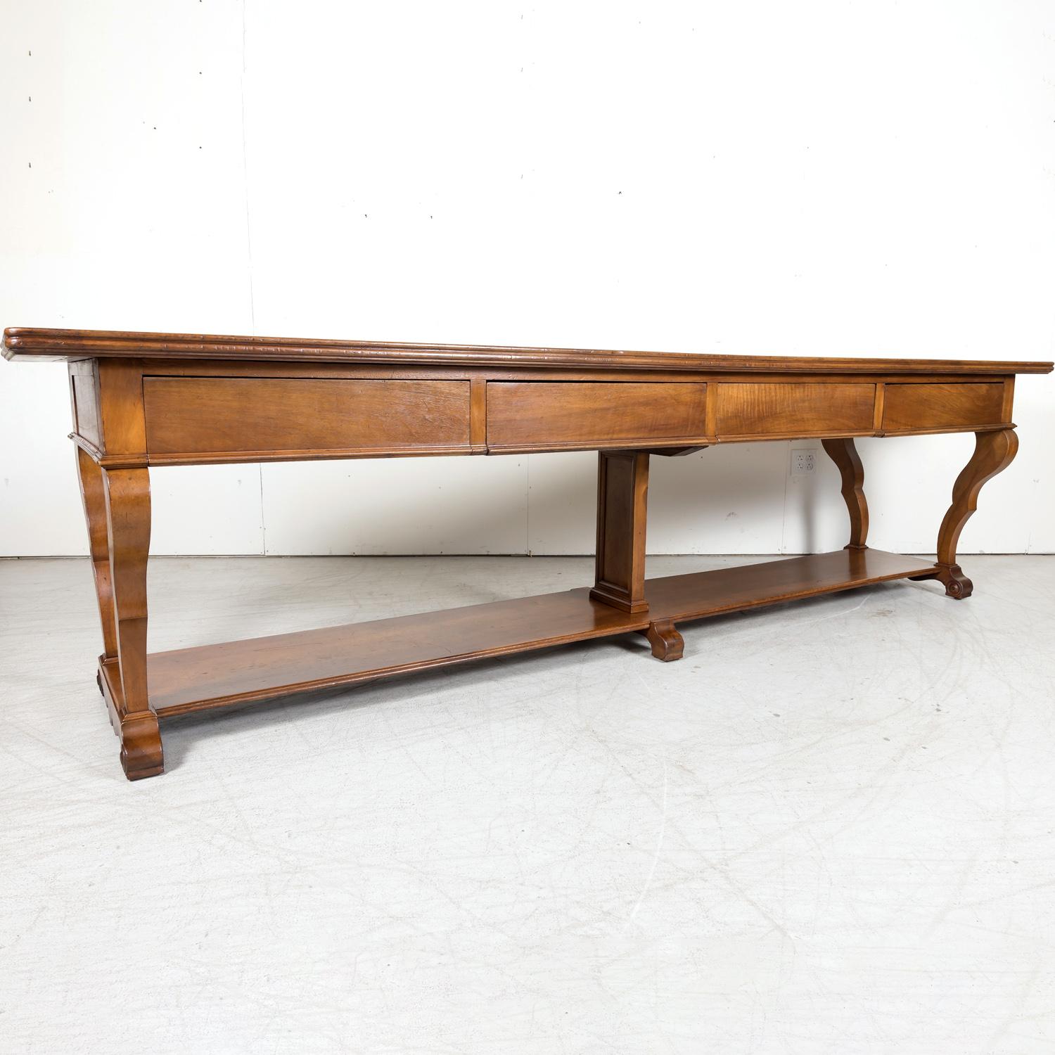 18th Century French Directoire Period Walnut Draper's Table with Marquetry Band In Good Condition For Sale In Birmingham, AL