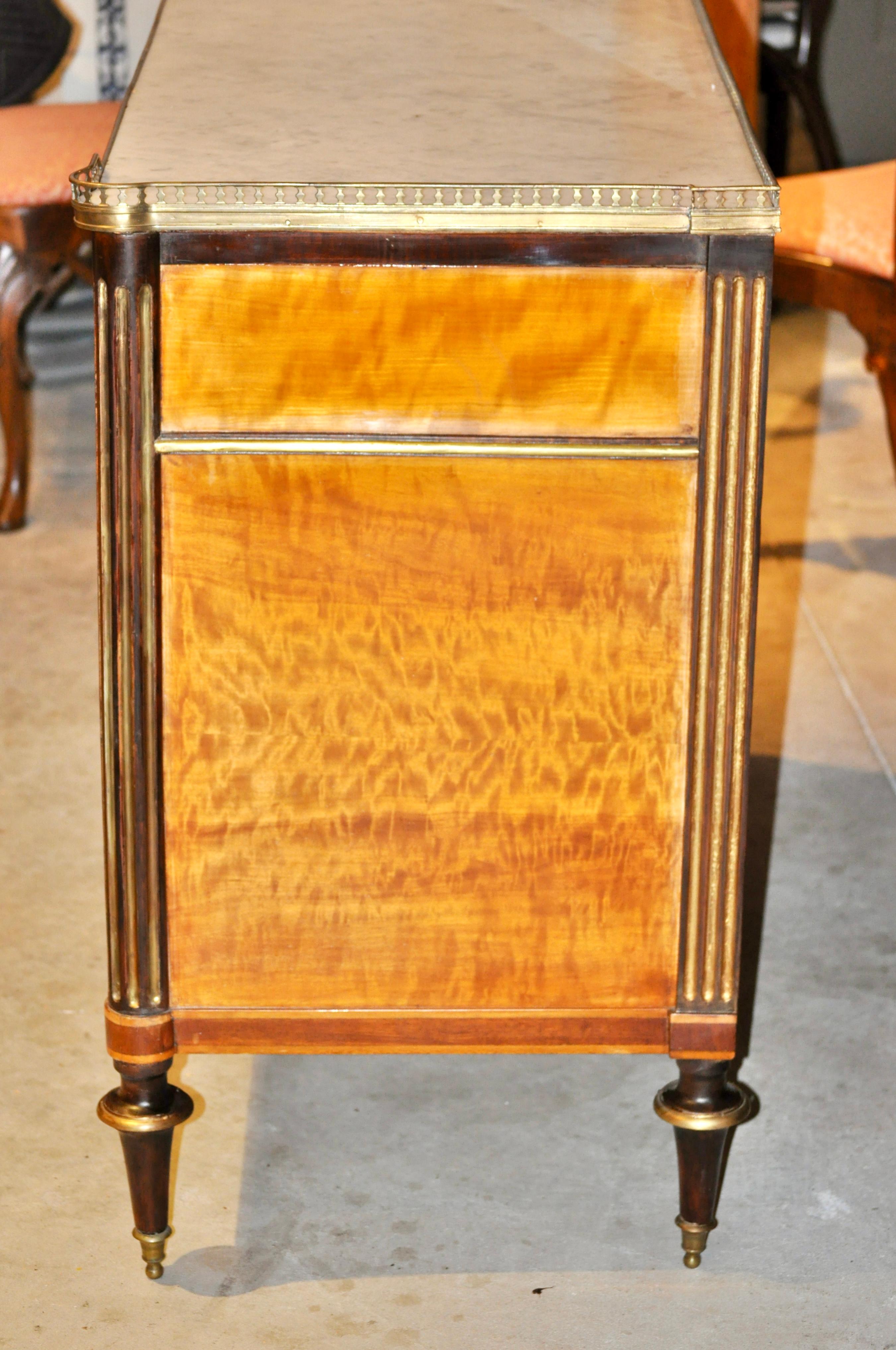 Bronze 18th Century French Directoire Satinwood Mahogany Marble Top Commode For Sale