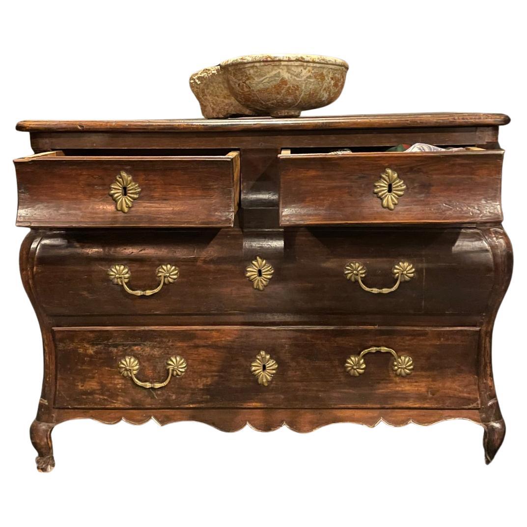 Commode française du 18e siècle en vente