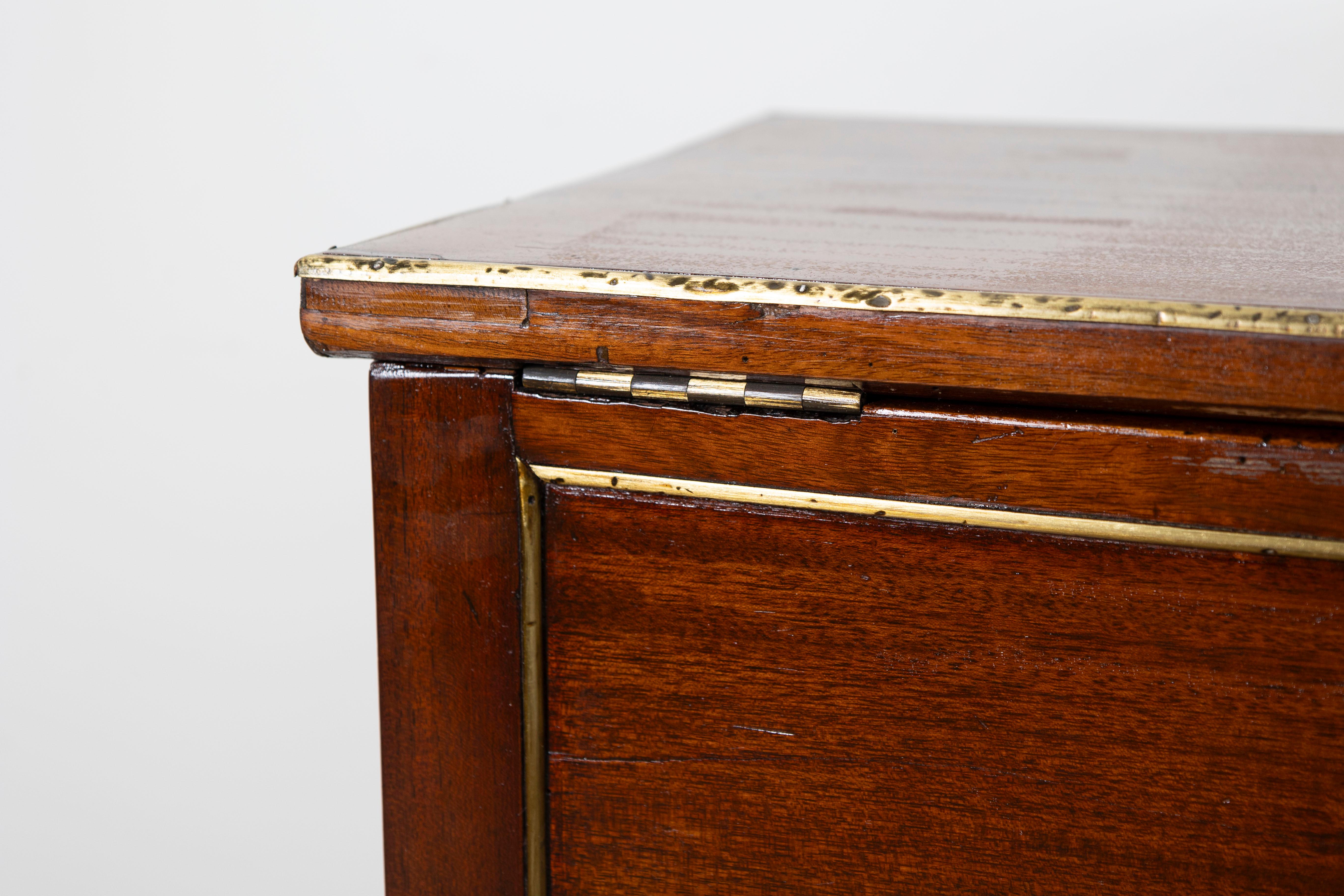 18th Century French Dressing Table For Sale 5