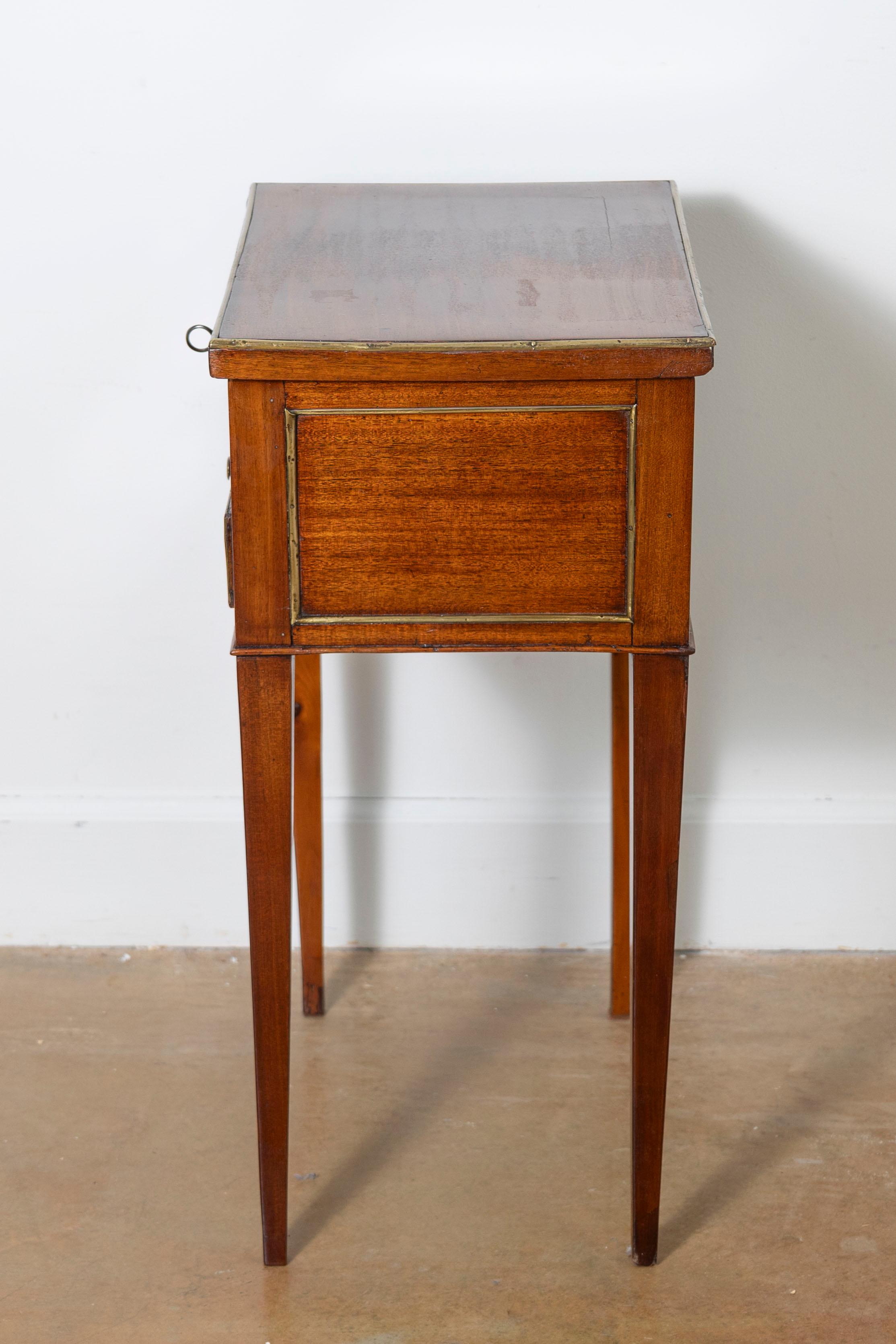 18th Century French Dressing Table For Sale 3